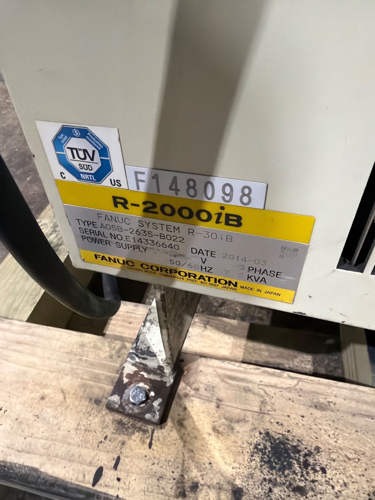FANUC R-2000iB/210F w/ R-30iB Controls USED - No Pendant 3