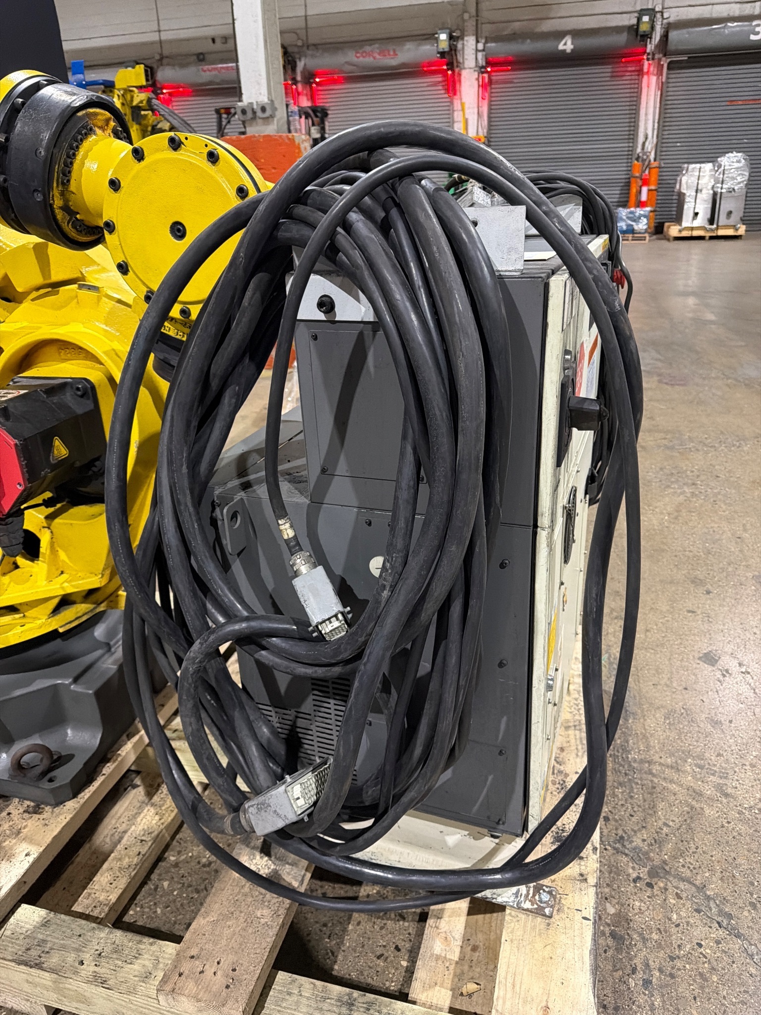 FANUC R-2000iB/210F w/ R-30iB Controls USED - No Pendant 5