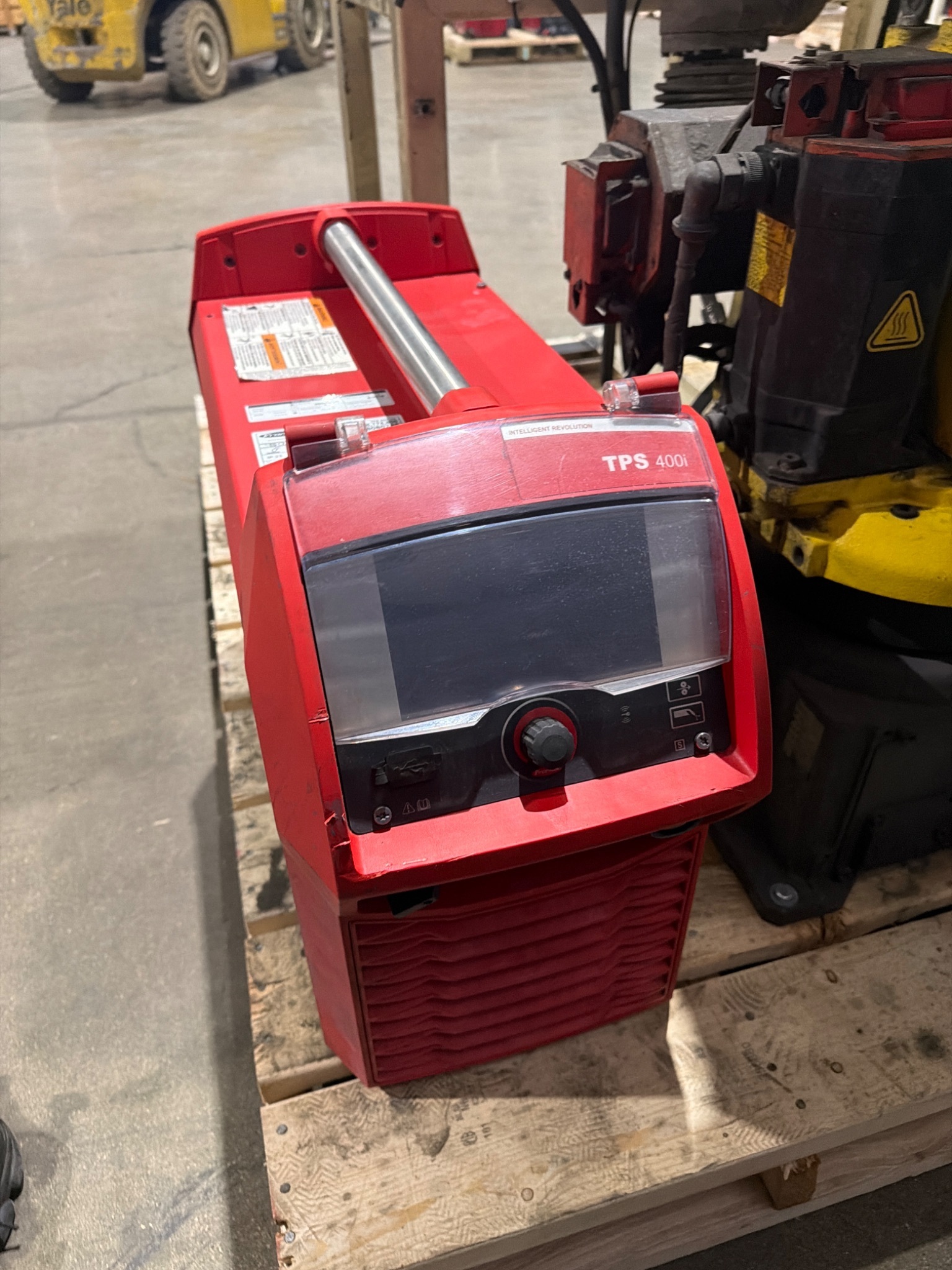 FANUC ArcMate 120iC Robot Complete w/ R‑30iB Controller & Fronius Weld System 11