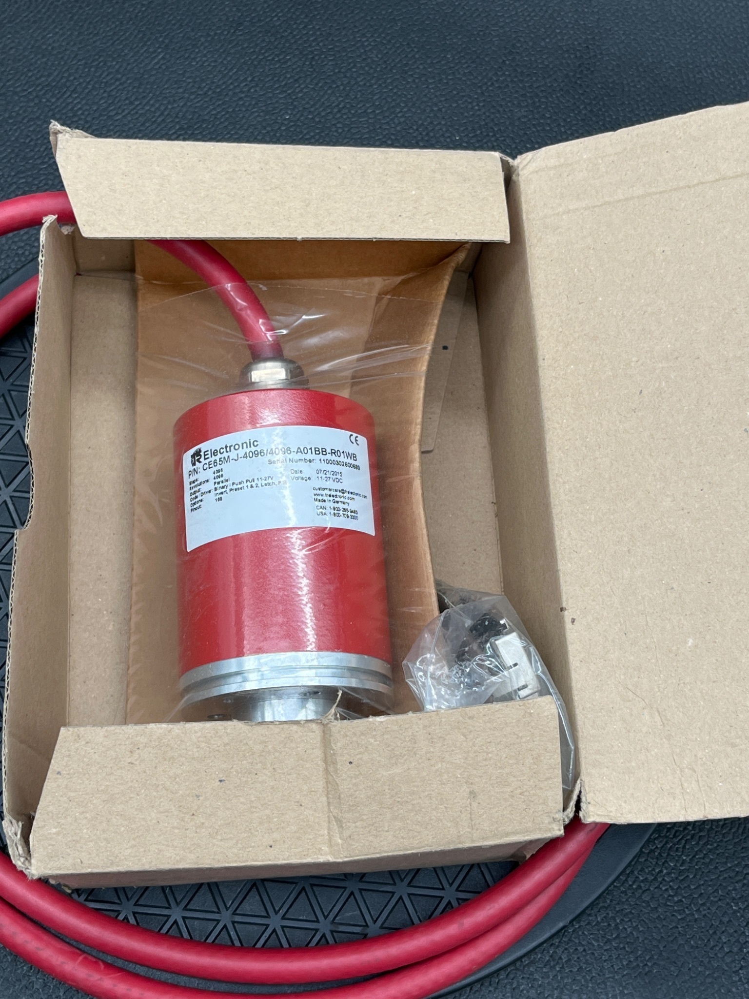 TR ELECTRONIC CE65M-J-4096/4096-A01BB-R01WB Rotary Encoder 4096 PPR 11–27VDC NEW 5