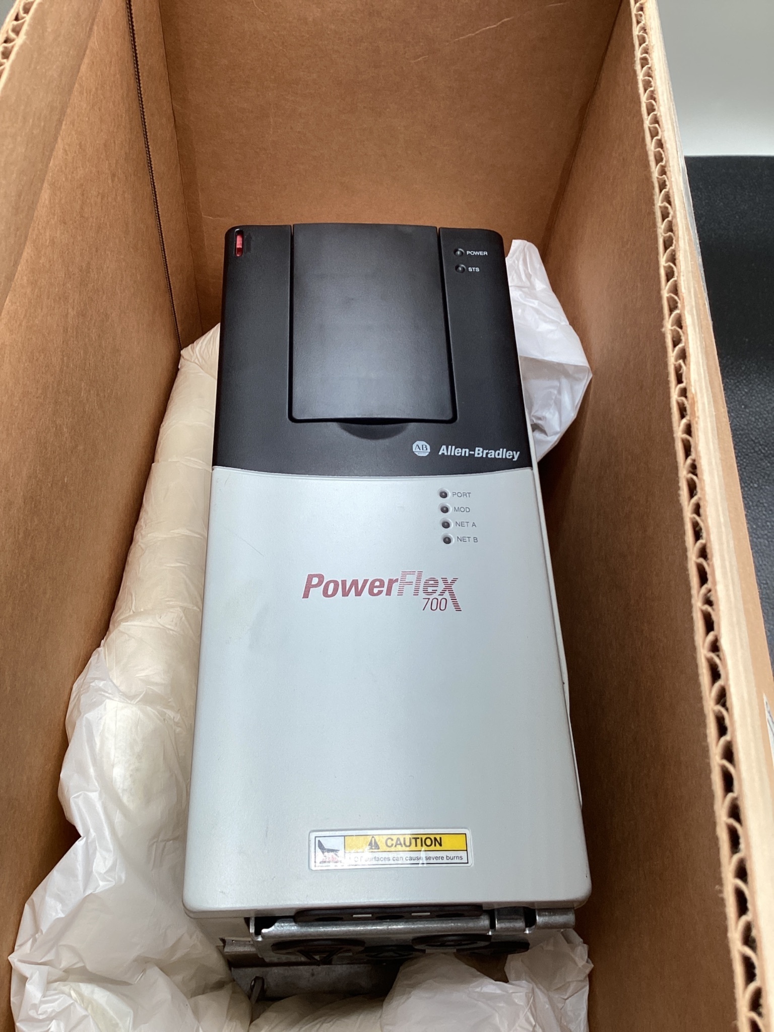 Allen Bradley 20BE017A0AYNAND0 PowerFlex 700S AC Drive USED 0
