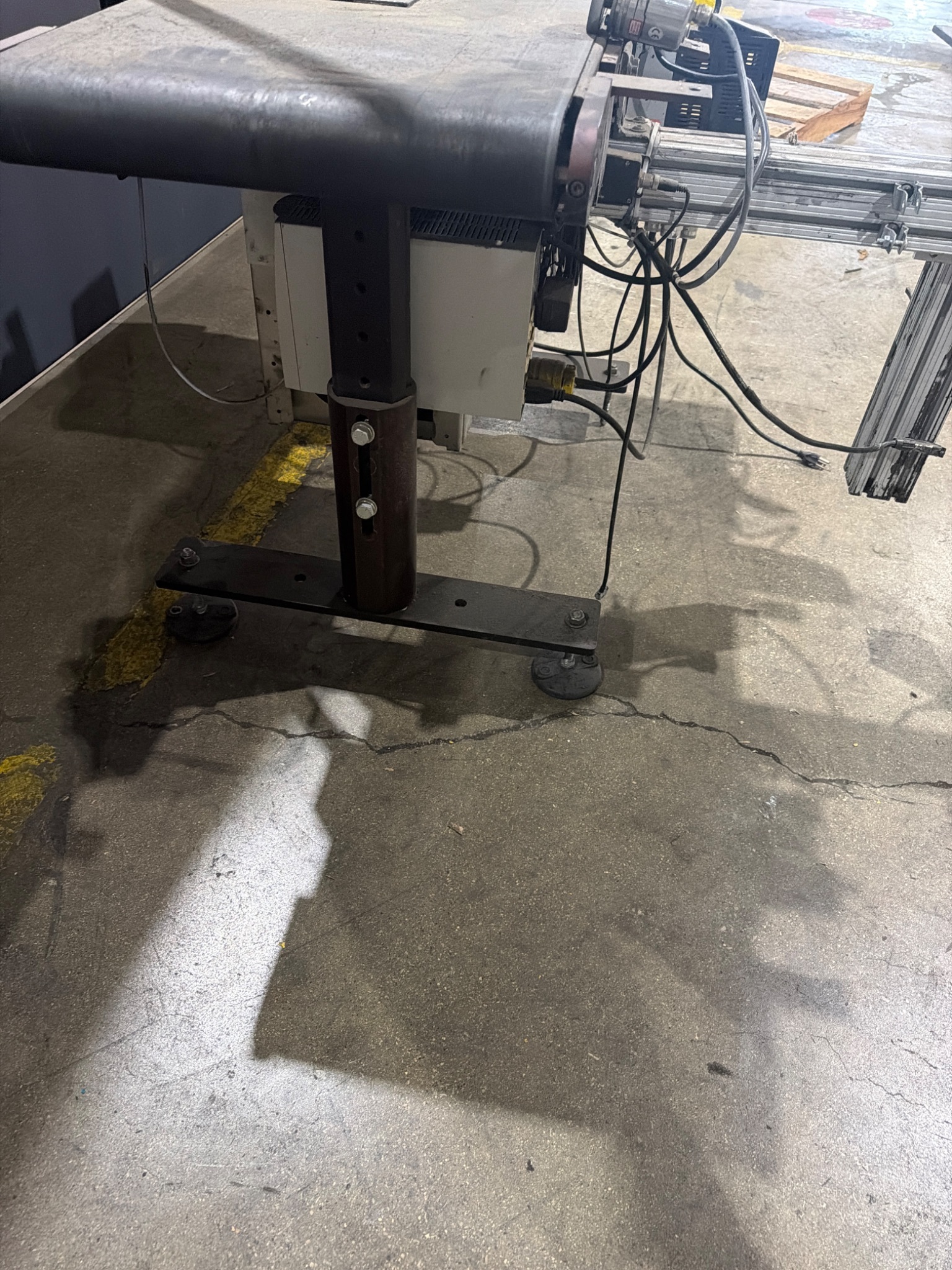 R.L. Craig Inc Conveyor System with Lift Platform USED 2