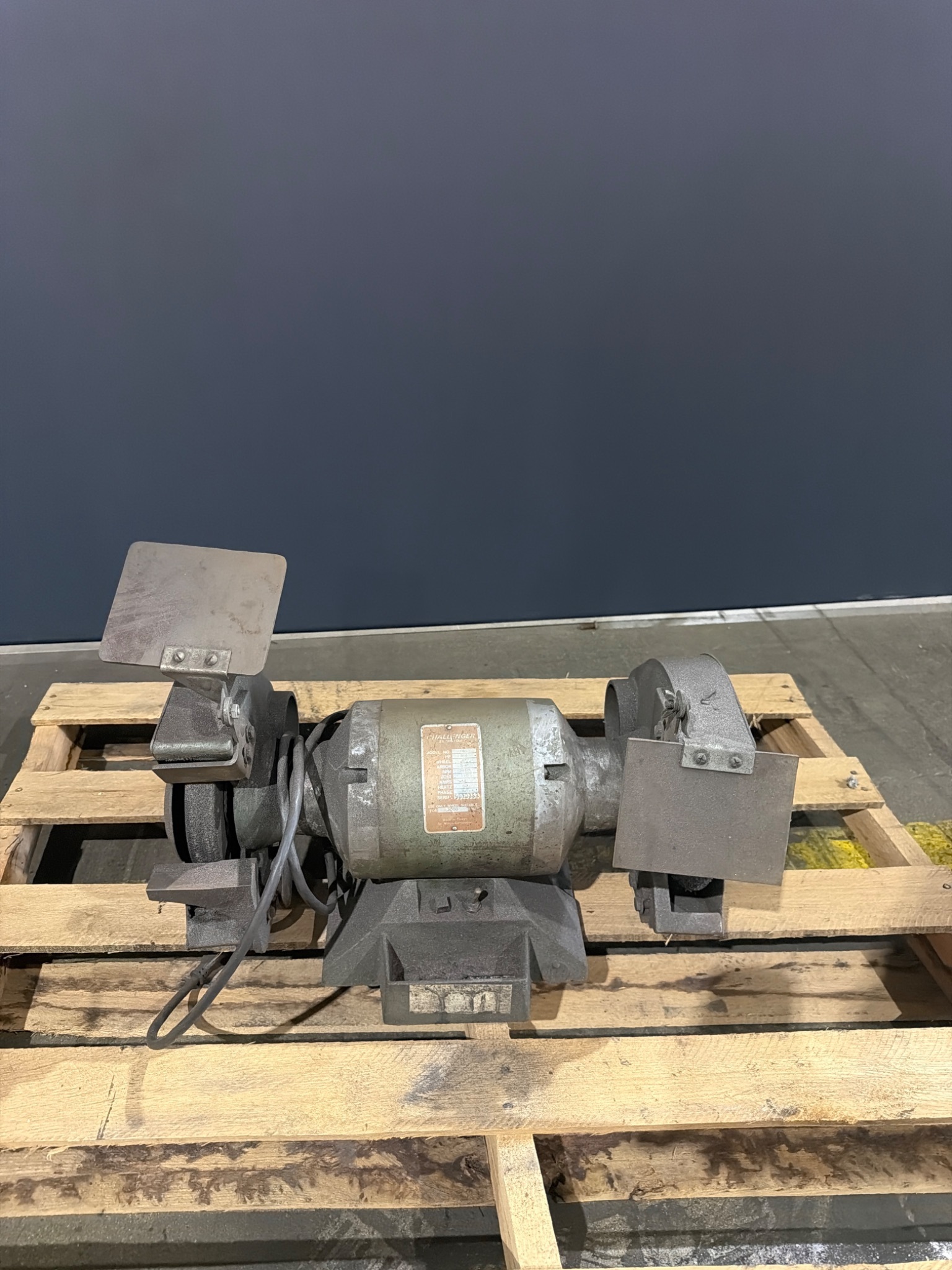 Wilton Challenger 161 Pedestal Grinder 8" Wheel 3/4 HP 3450 RPM USED 0