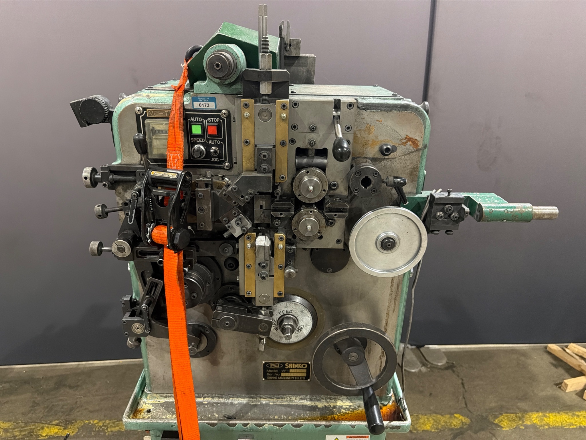 SHINKO VF-712 Wire Forming Machine USED 1