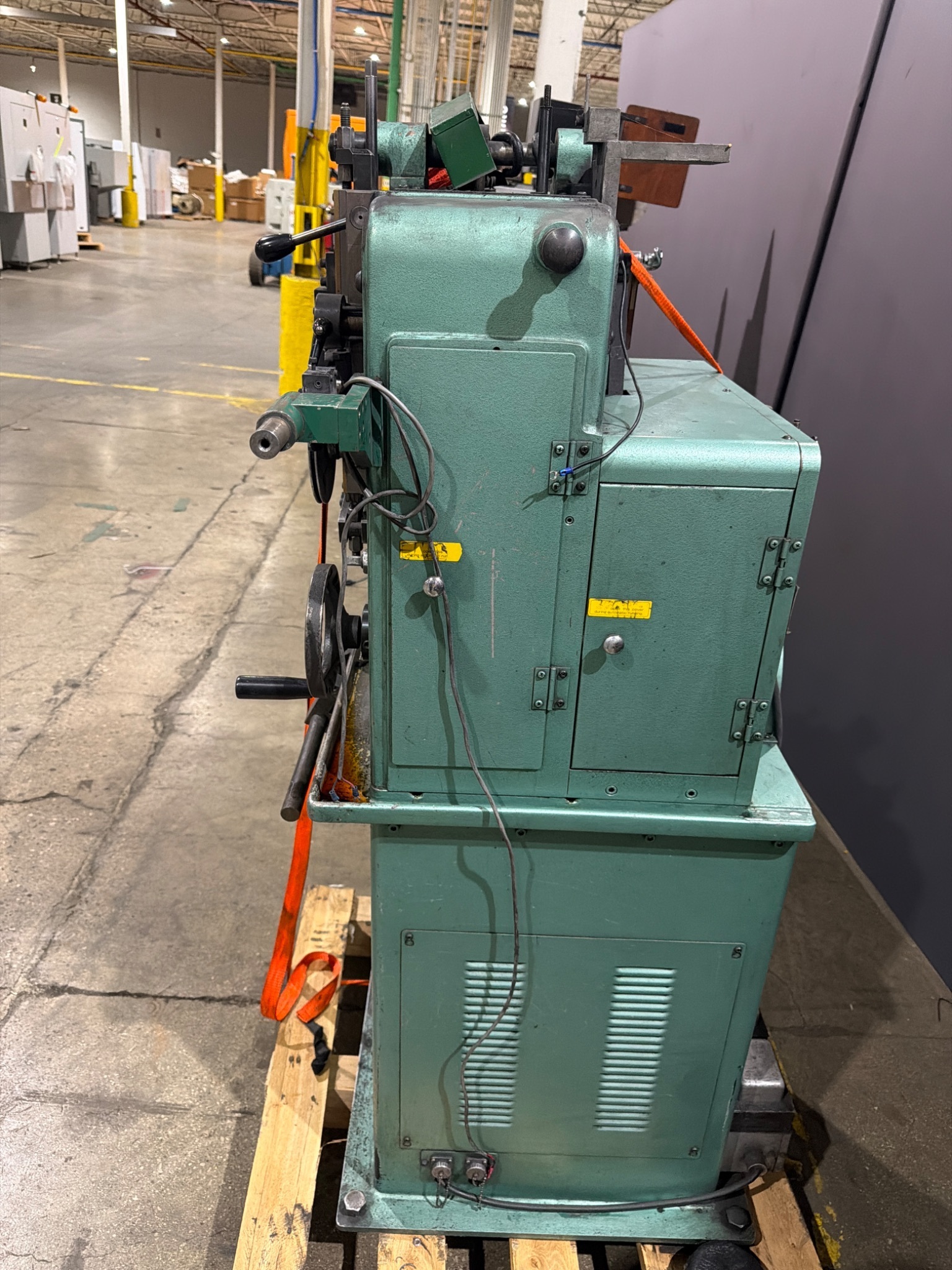 SHINKO VF-712 Wire Forming Machine USED 3