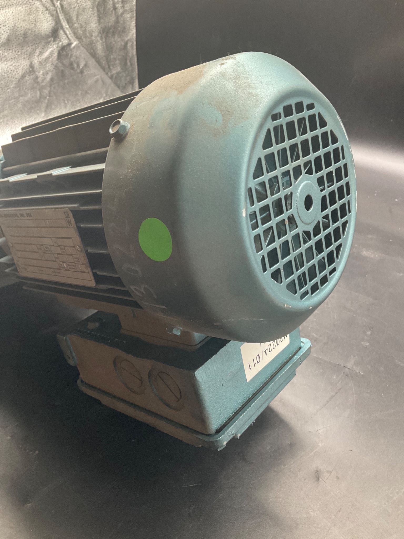 SEW‑EURODRIVE DFT80K4 Gearmotor 3‑Phase 230/460V 60Hz USED 4