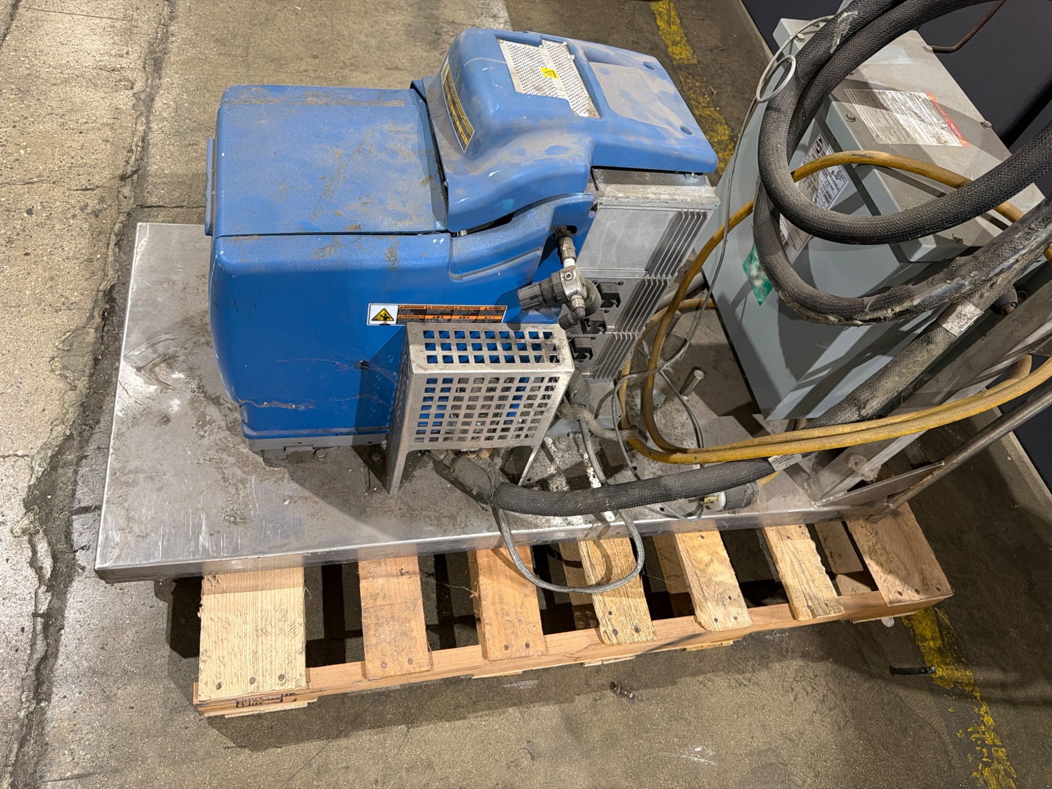 NORDSON PROBLUE 10 Hot Melt Adhesive System with Transformer Cart USED 2