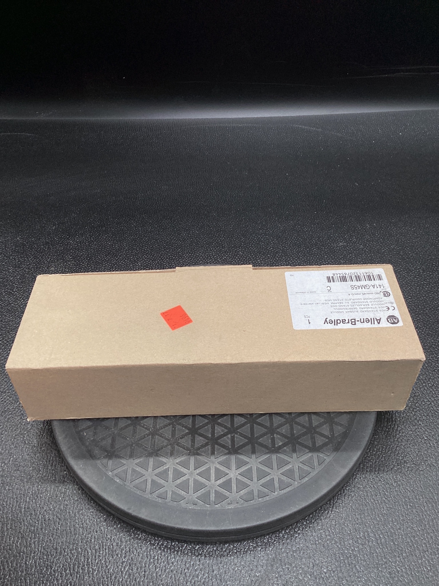 Allen-Bradley 141A-GM45S Series C Busbar Support Module 690V NEW 2