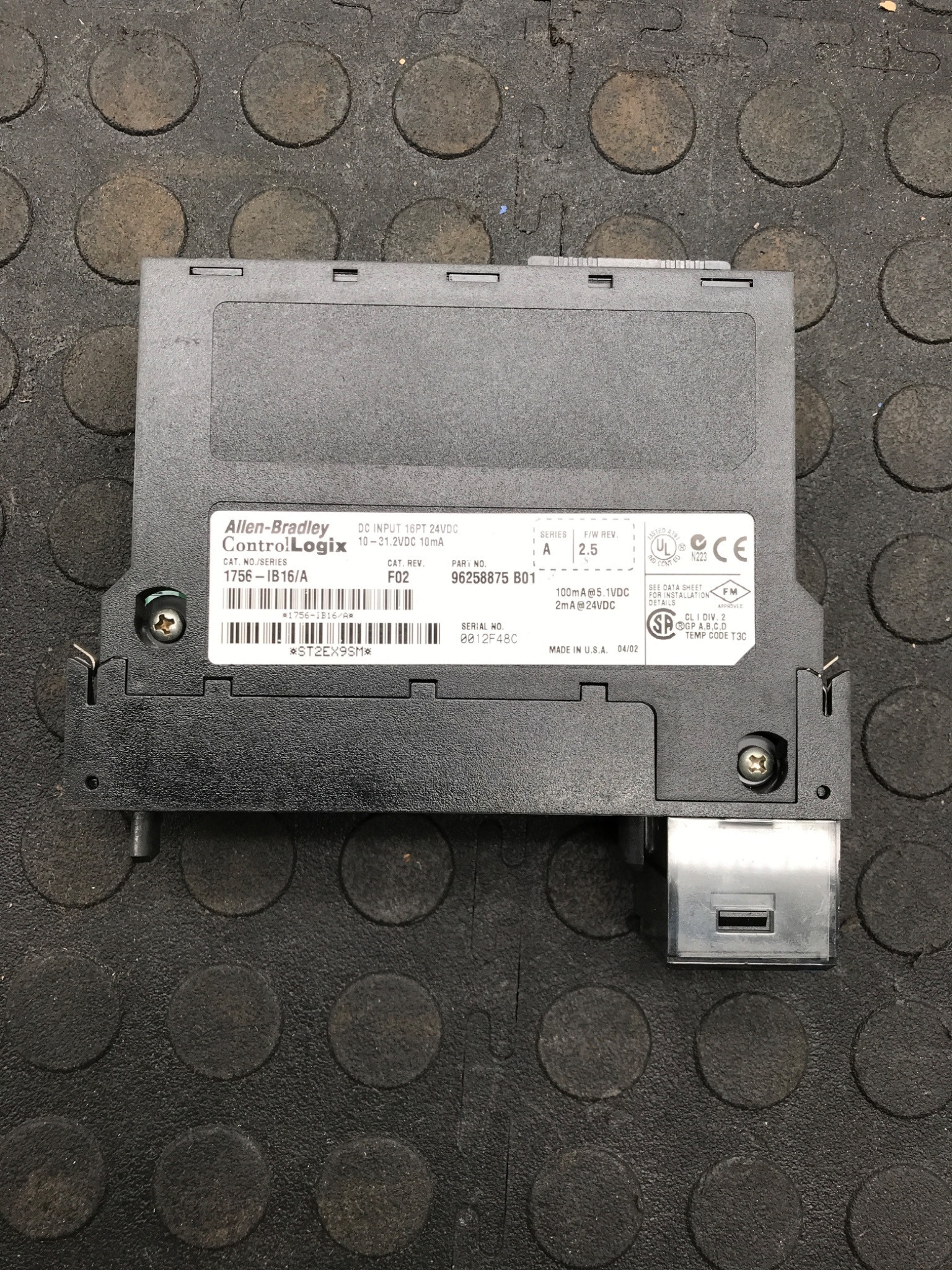 Allen-Bradley 1756-IB16 ControlLogix 16 Point DC Input Module USED 1