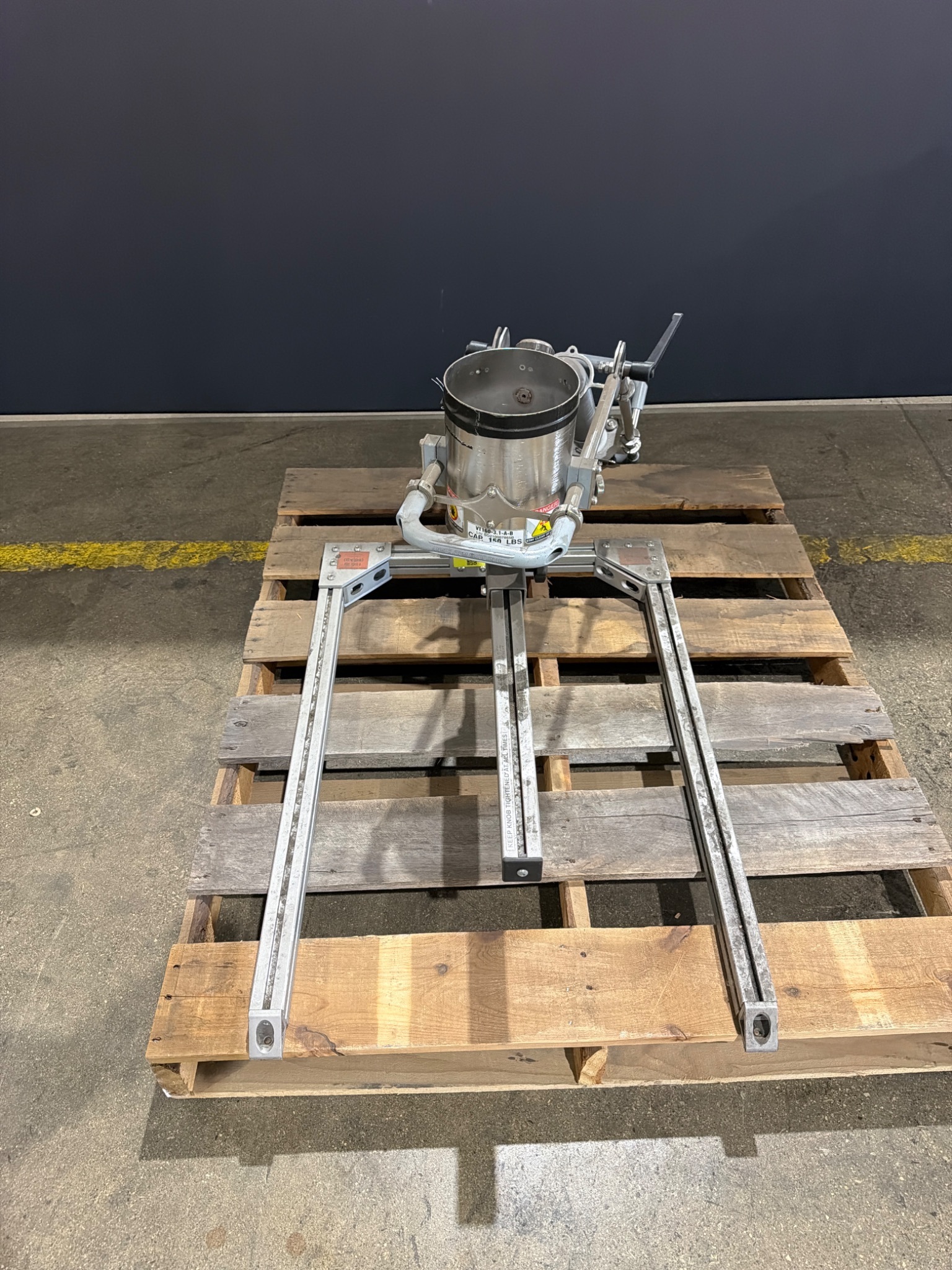 Anver VT-PLA-S Vacuum Lifting Device 150 lb Capacity USED 0
