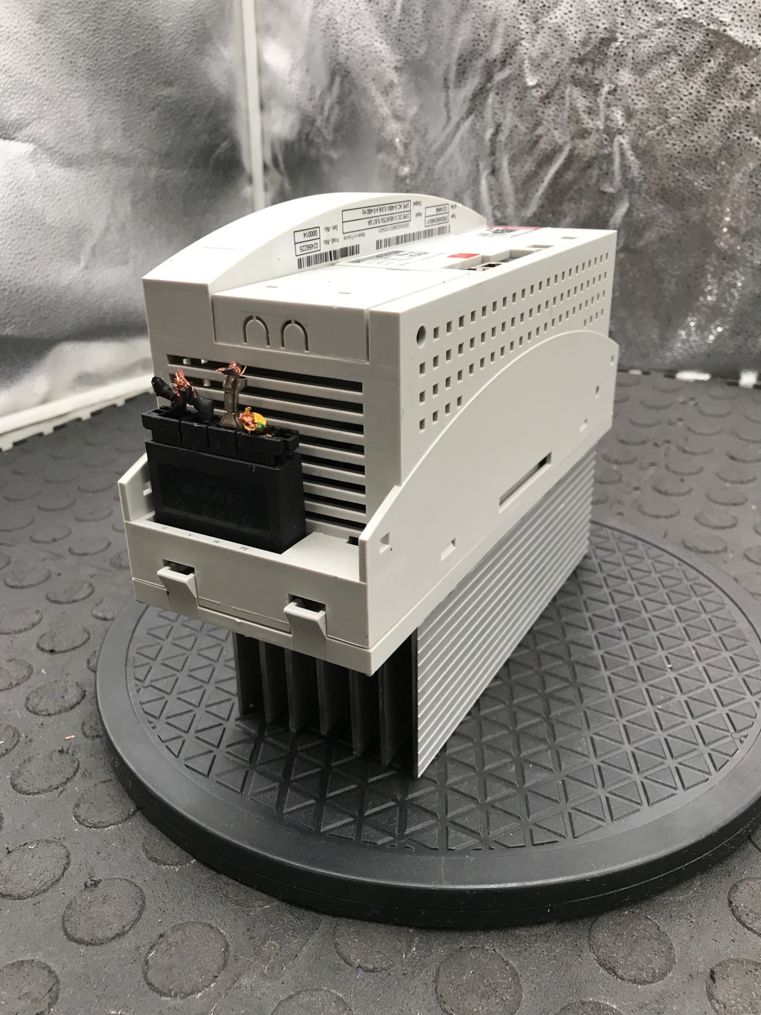 KUKA E93DA552I4B531 KSD1-16 Servo Drive Module USED 1