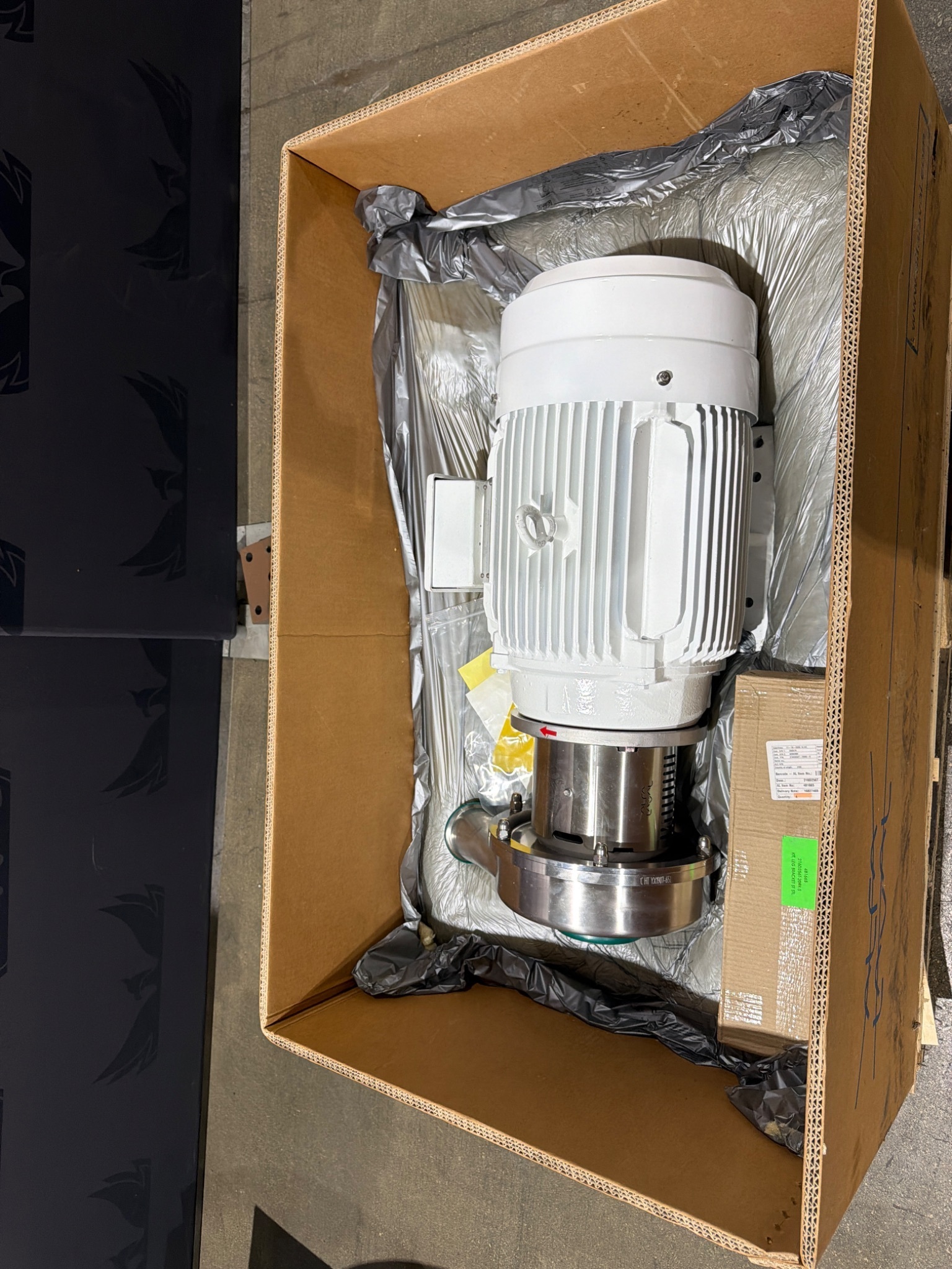 Sterling Electric TH0202PHA 20 HP 3 Phase Severe Duty Motor NEW 0