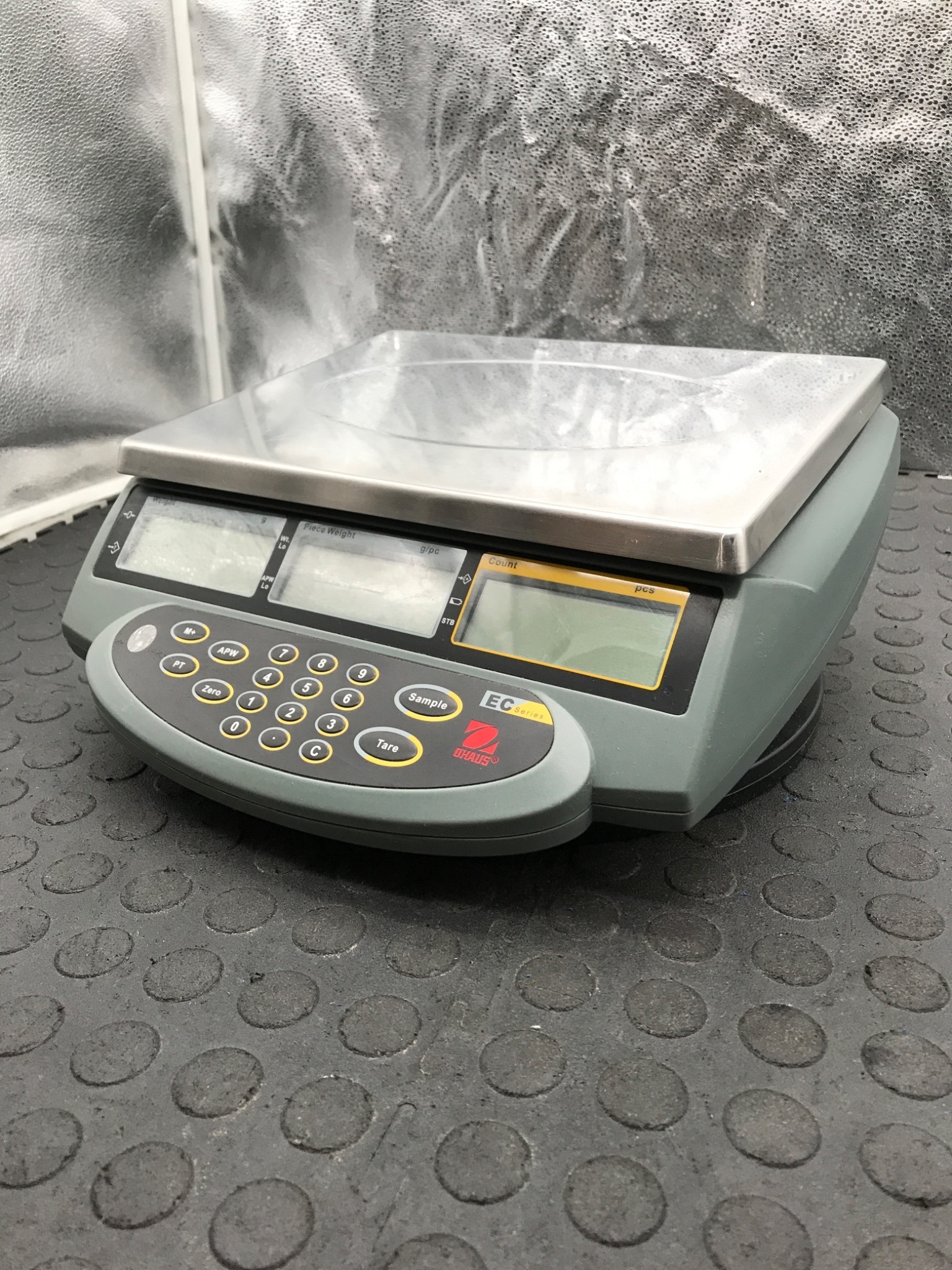 Ohaus EC15 Digital Counting Scale 15000 g Capacity USED 0