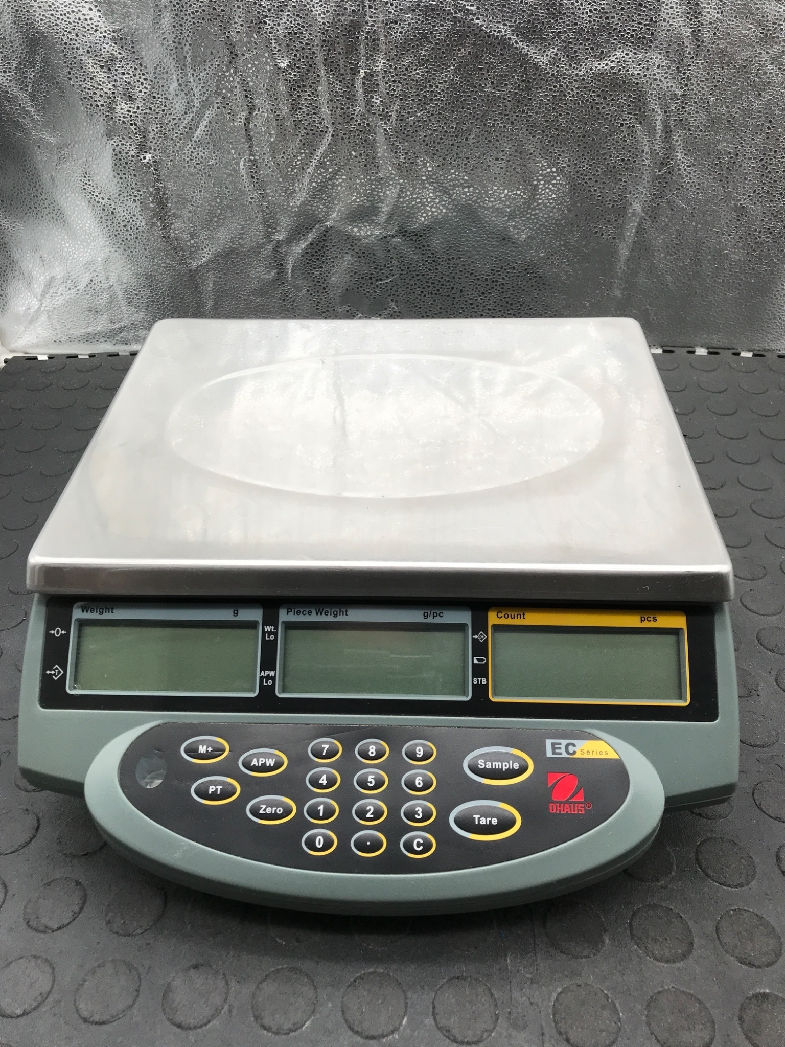 Ohaus EC15 Digital Counting Scale 15000 g Capacity USED 1