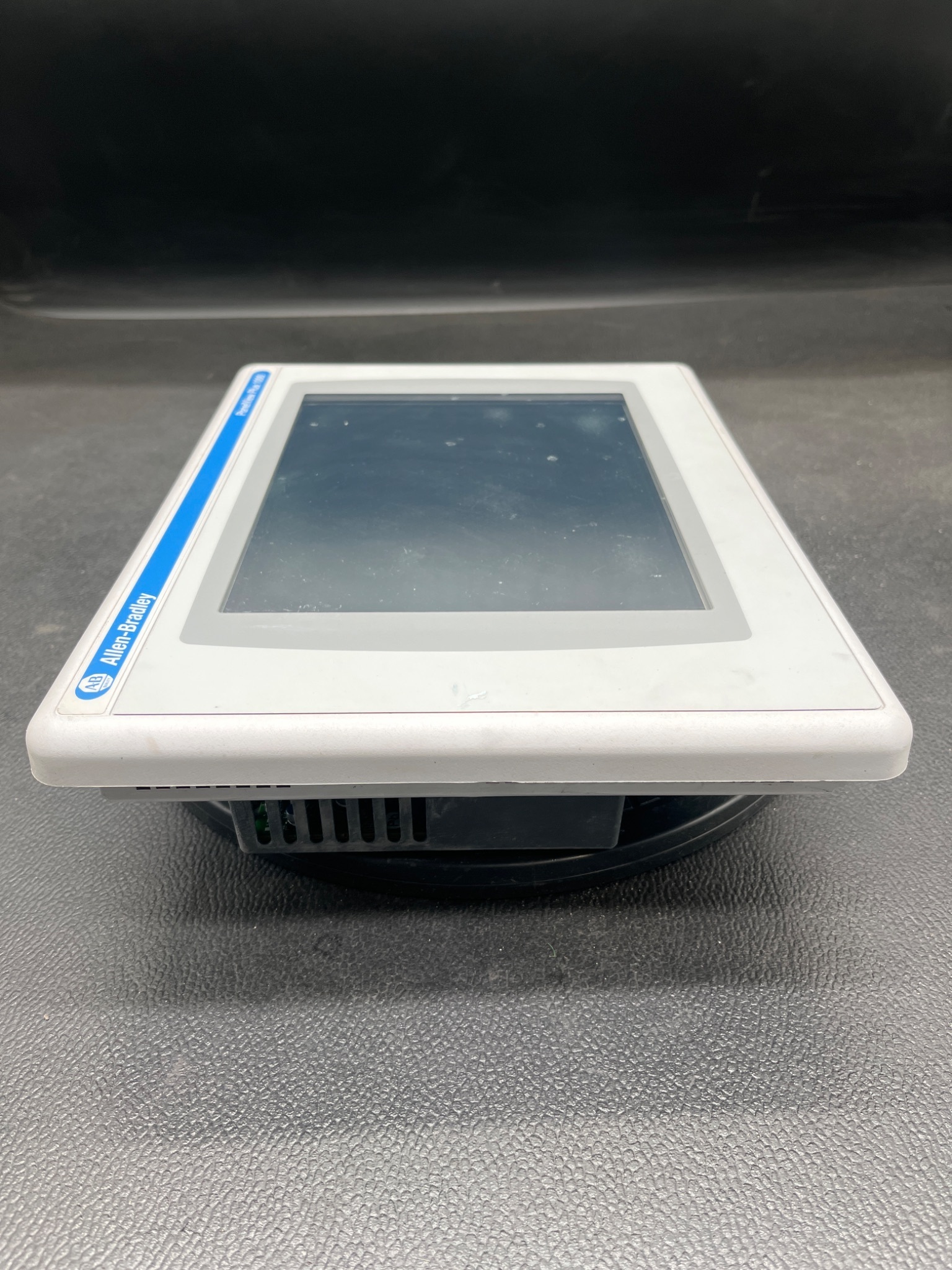 Allen-Bradley 2711P-T10C4D8 PanelView Plus 1000 Touch HMI USED 1