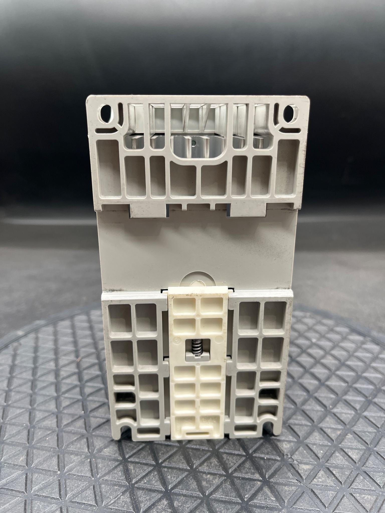 Allen‑Bradley 22A-D2P3N104 PowerFlex 4 AC Drive 1 HP USED 3