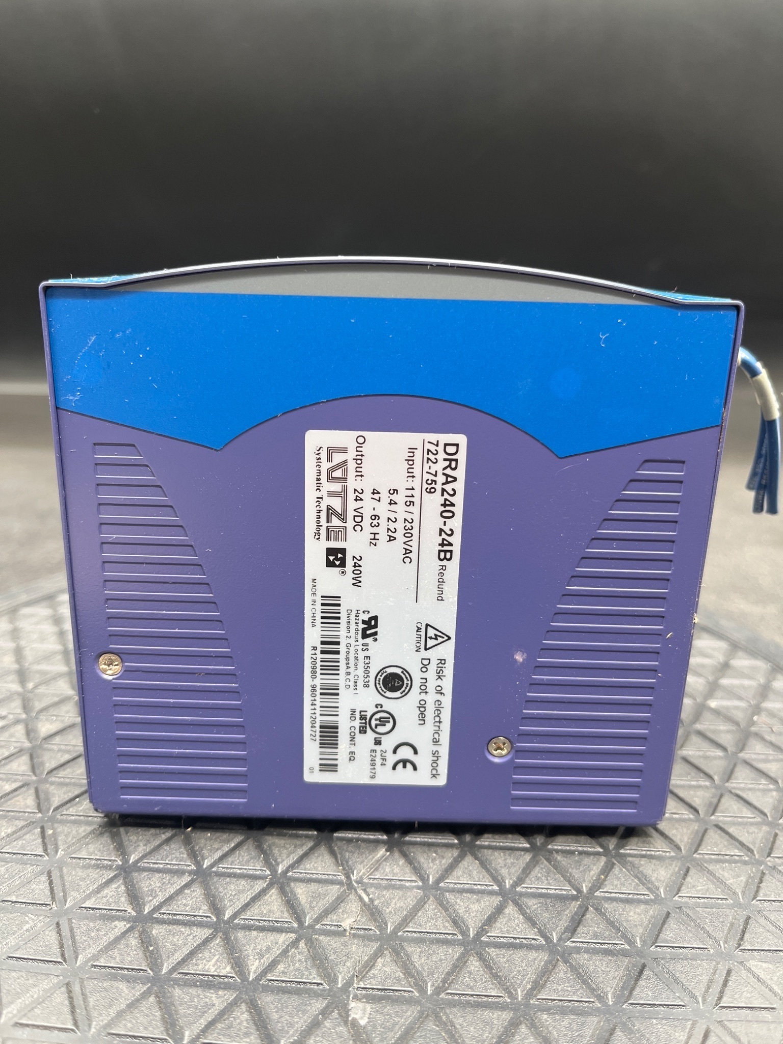 Lutze DRA240-24B Industrial Power Supply 24VDC 240W USED 2