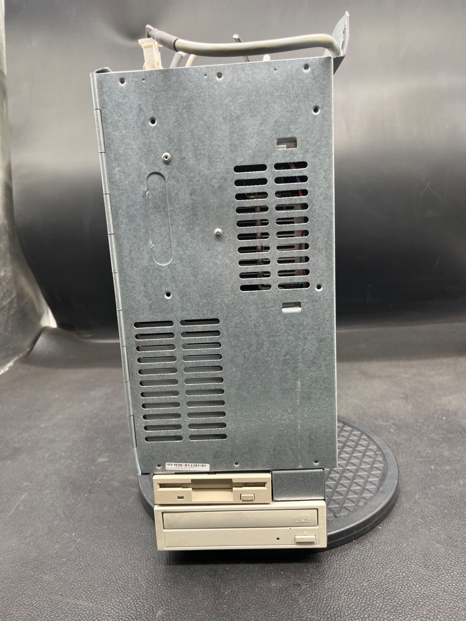 KUKA KPC ed05 Control Panel Unit 24V DC USED 1