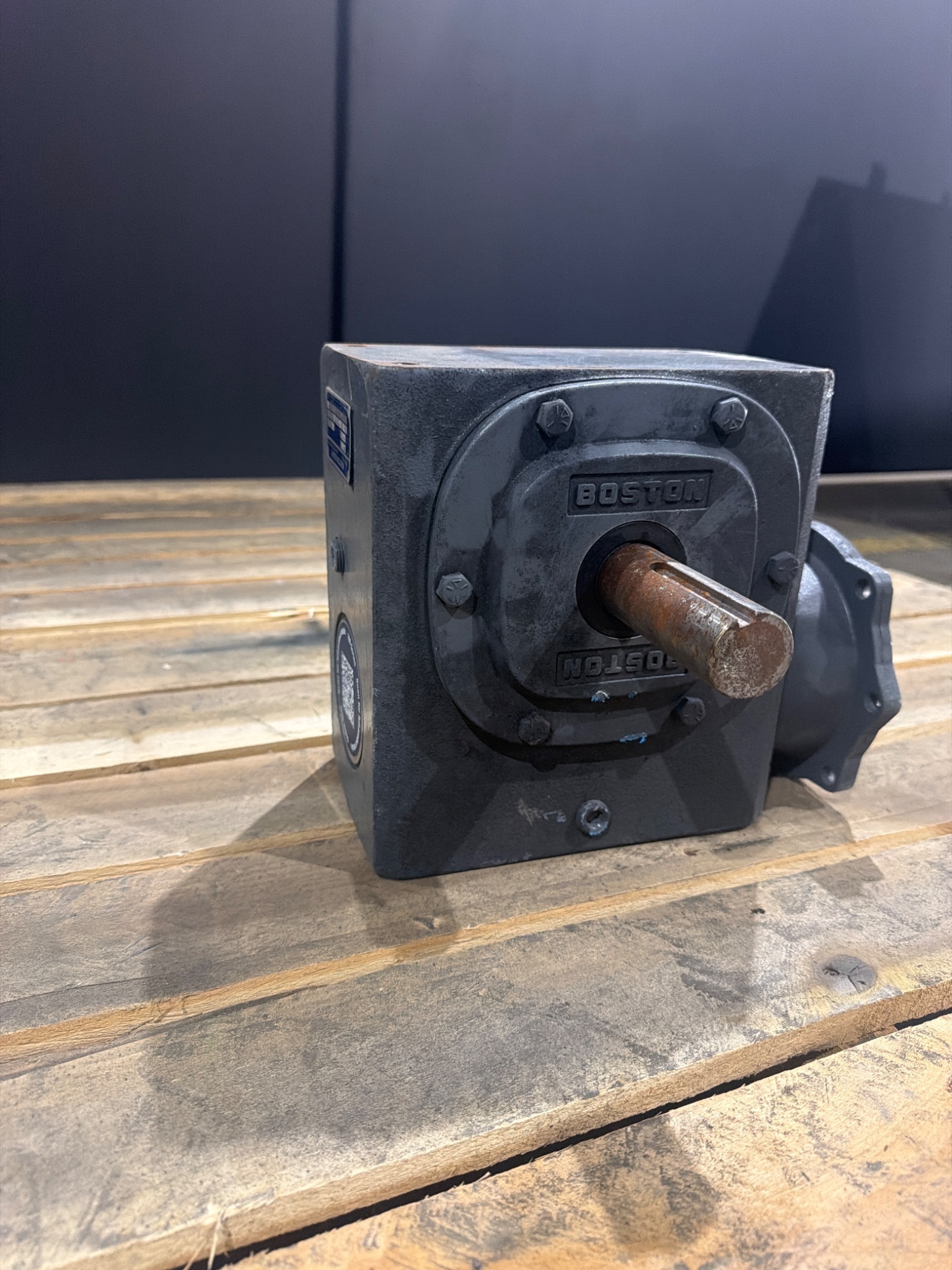 Boston Gear F730-20K-B7-J1 Worm Gear Reducer 20:1 Ratio USED 1