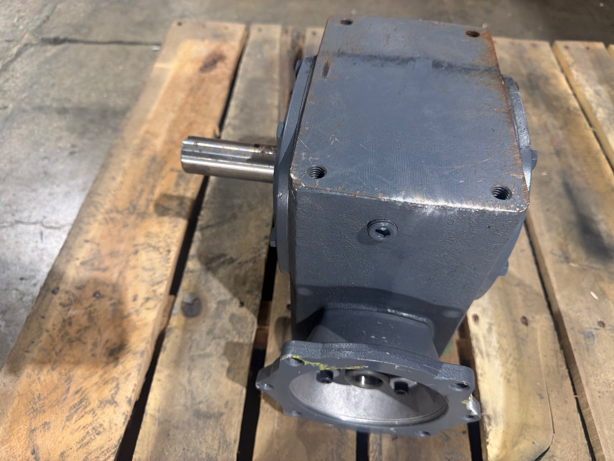 Boston Gear F730-20K-B7-J1 Worm Gear Reducer 20:1 Ratio USED 2