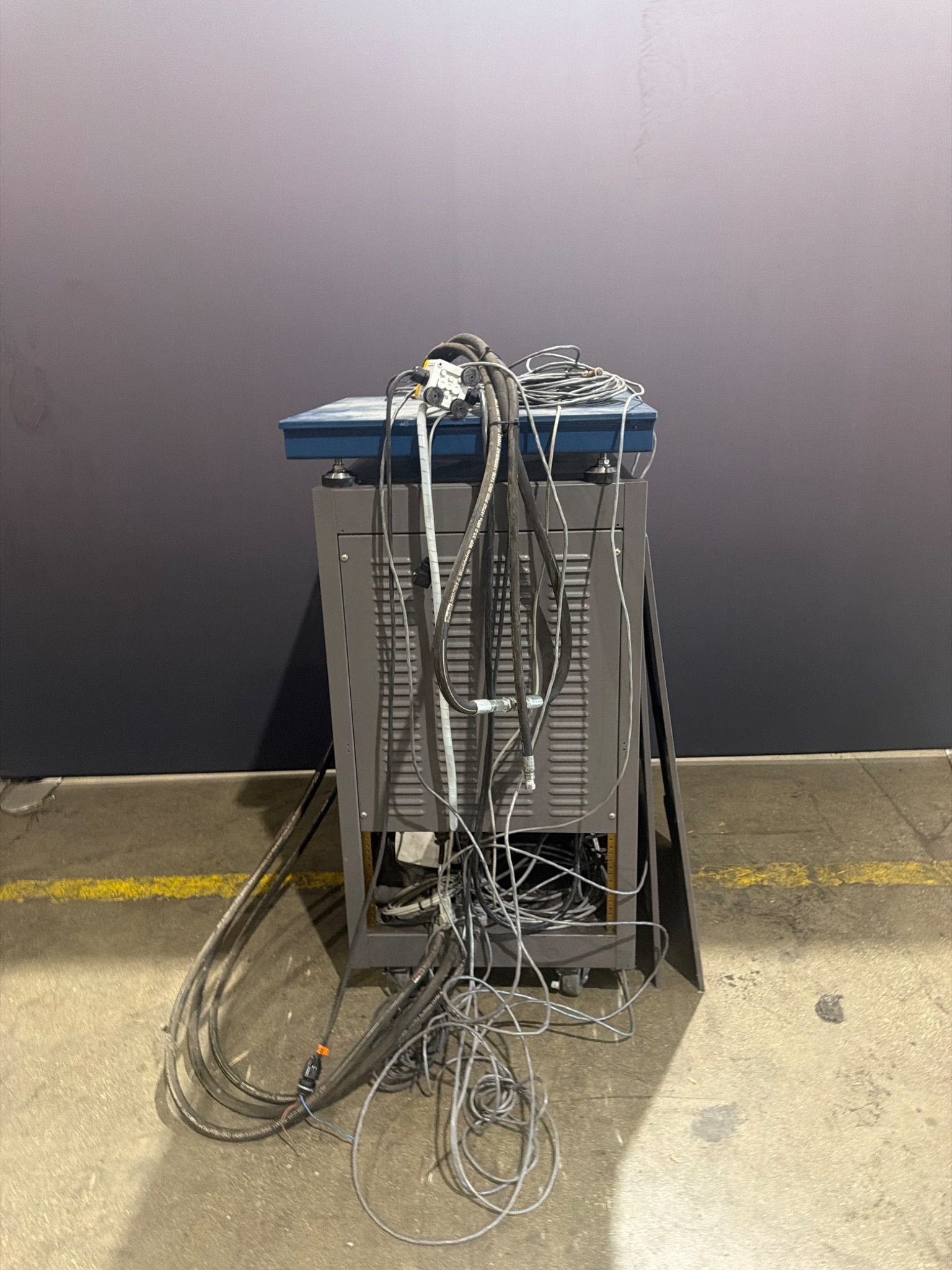 Lansmont 152-30k Compression Test System with Integrated Scale - HPU/Scale ONLY - USED 0