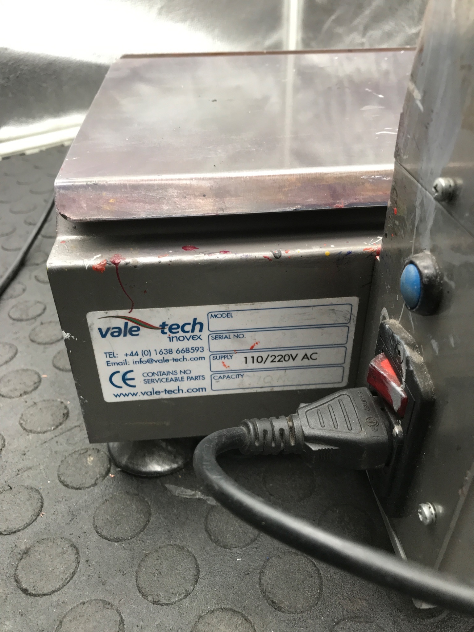 Vale-Tech Integra 2 Industrial Weighing Workstation with 10kg Scale Platform USED 5