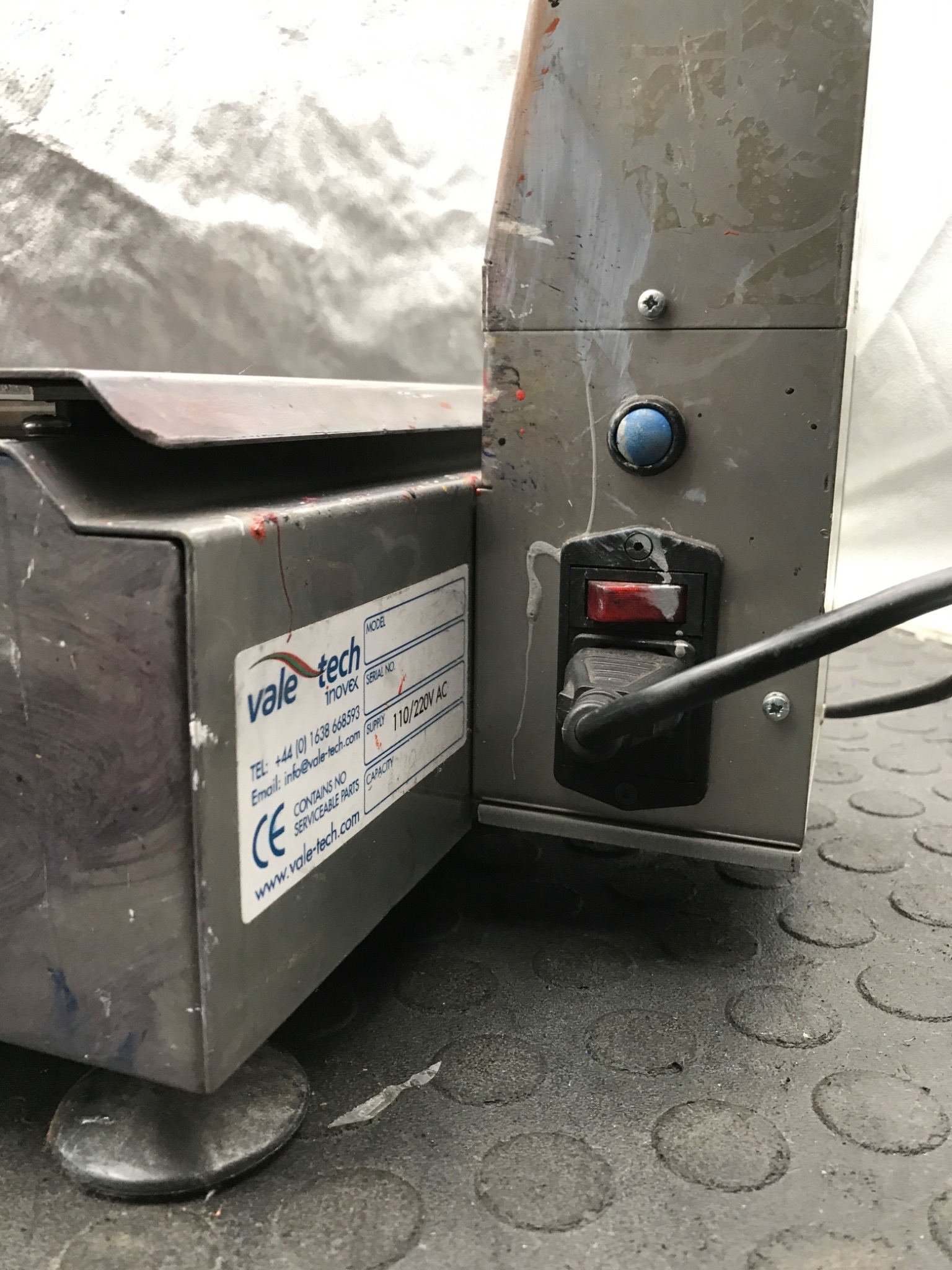 Vale-Tech Integra 2 Industrial Weighing Workstation with 10kg Scale Platform USED 6