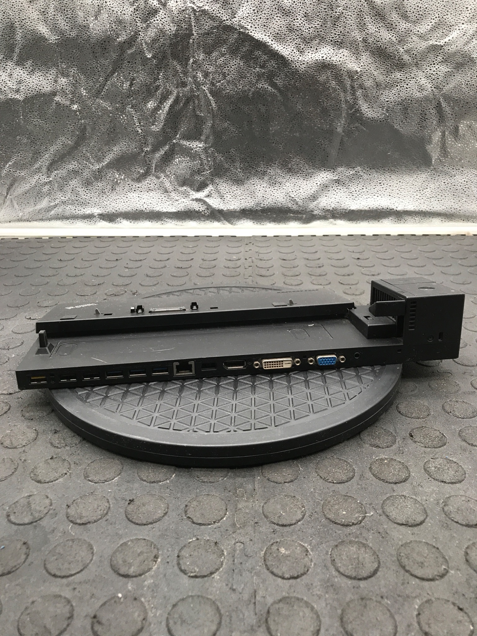 Lenovo 40A1 M2002NT2 ThinkPad Pro Dock Type 40A1 USED 2