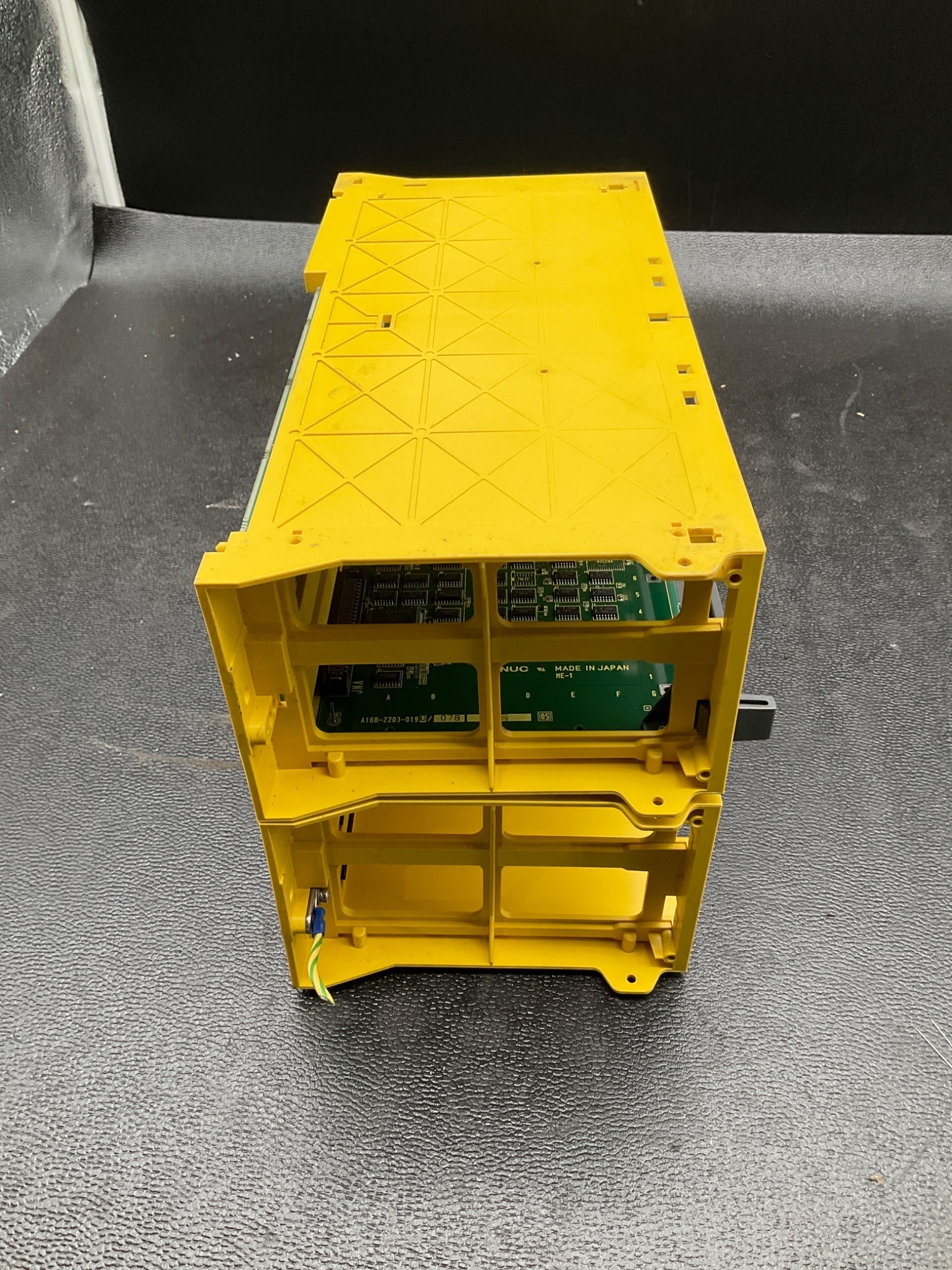 FANUC A05B-2400-C061 Power Supply Unit Rack Chassis USED 4