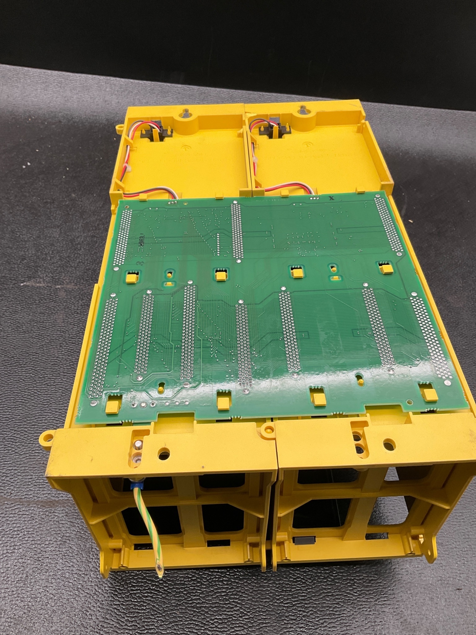 FANUC A05B-2400-C061 Power Supply Unit Rack Chassis USED 5
