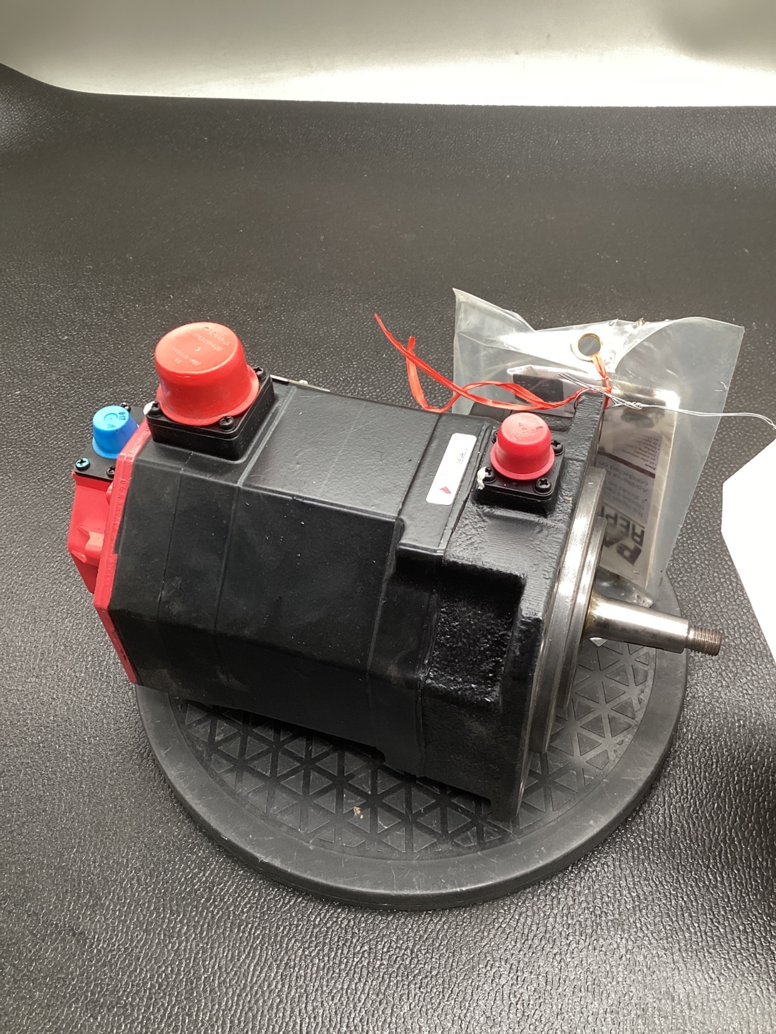 FANUC A06B-0235-B605 AC Servo Motor Alpha M8/4000 USED 0