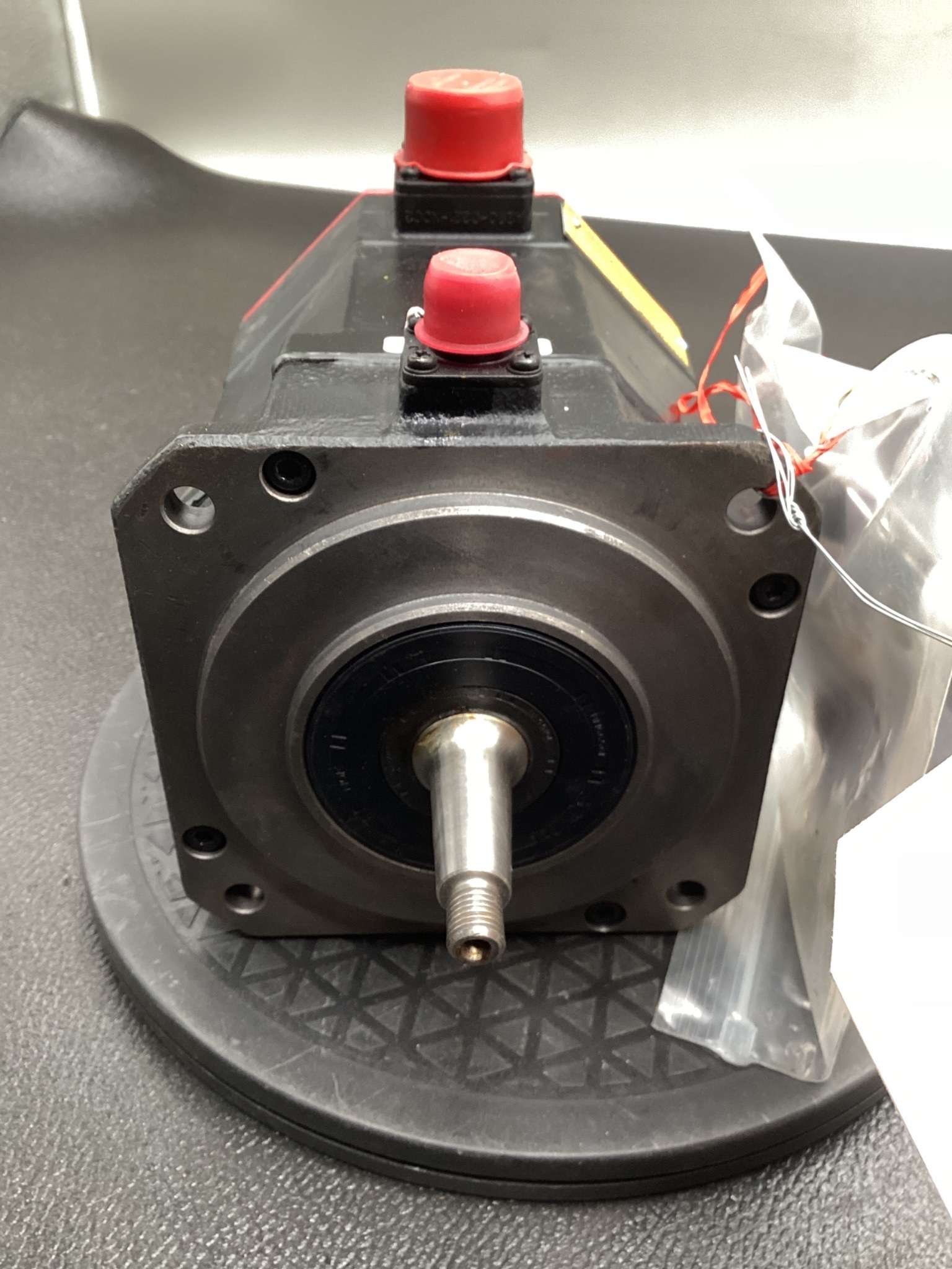 FANUC A06B-0235-B605 AC Servo Motor Alpha M8/4000 USED 3