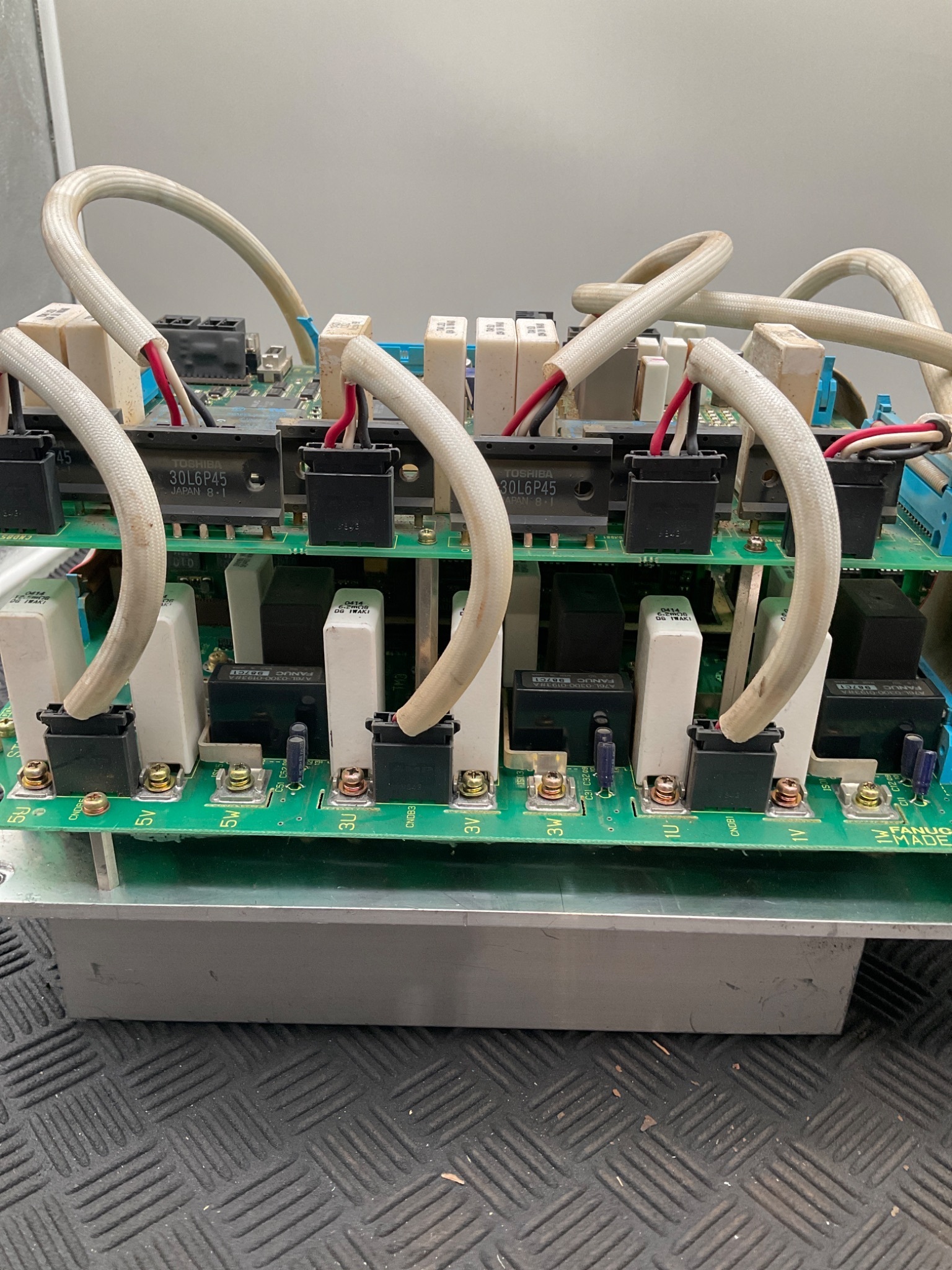 FANUC A06B-6076-H101 AC Servo Amplifier Power Unit Multi-Channel USED 6