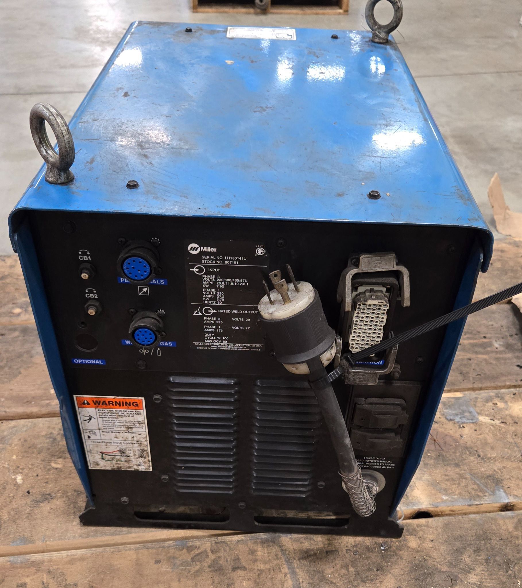 MILLER AUTO AXCESS 300 WELDER USED 2