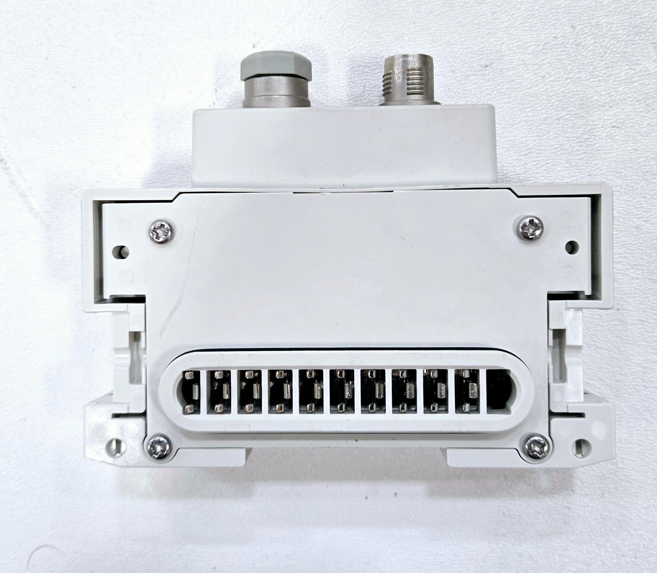 SMC EX600-ED2 Digital Output Module 24VDC 2A USED 0