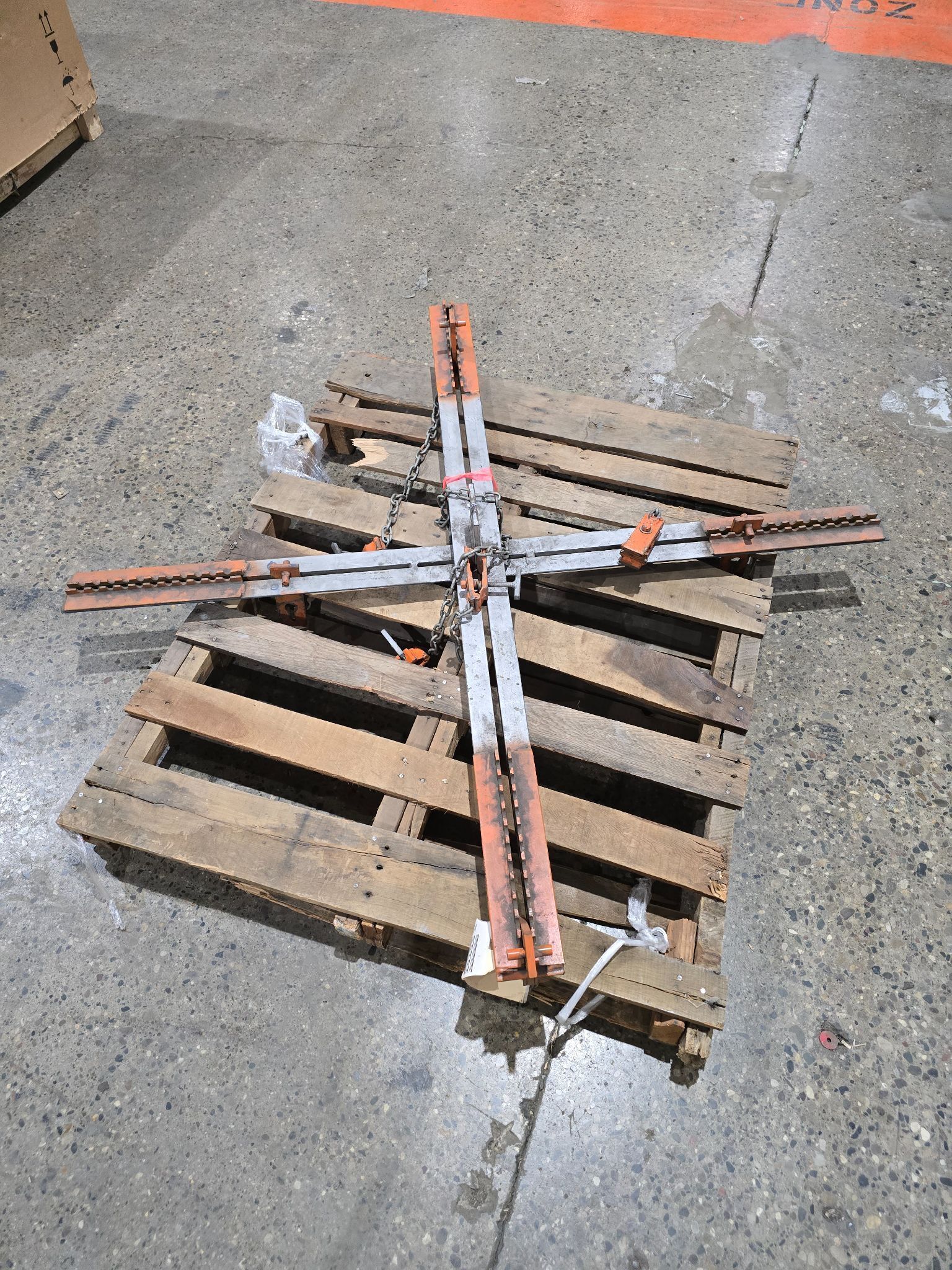 X BAR LIFTING BRACKET USED 3