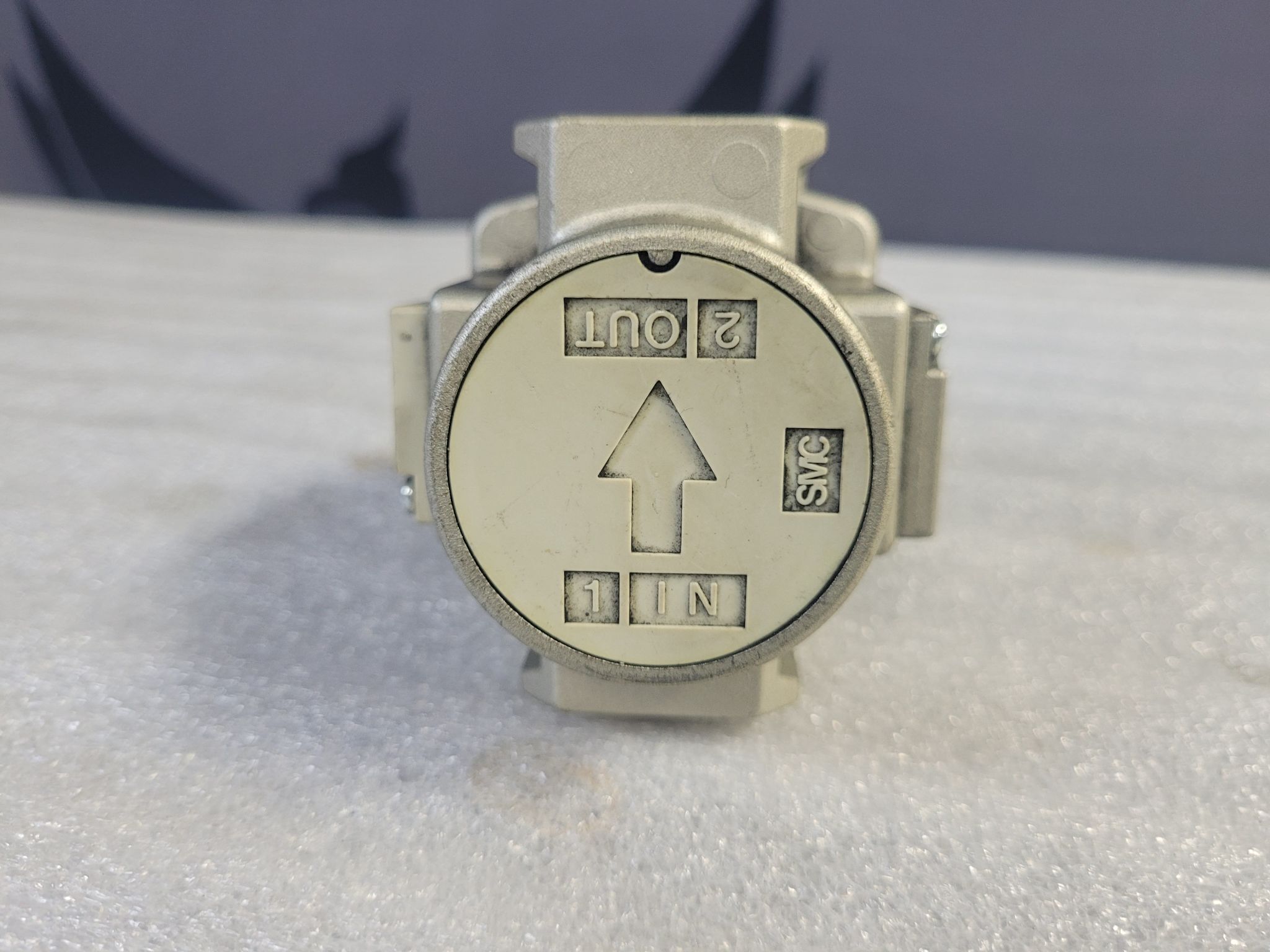 SMC AR40-N04BP Air Pressure Regulator 1/2" NPT USED 2