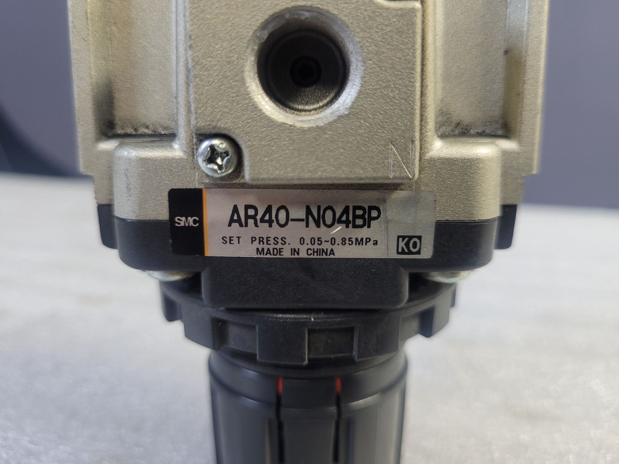 SMC AR40-N04BP Air Pressure Regulator 1/2" NPT USED 3
