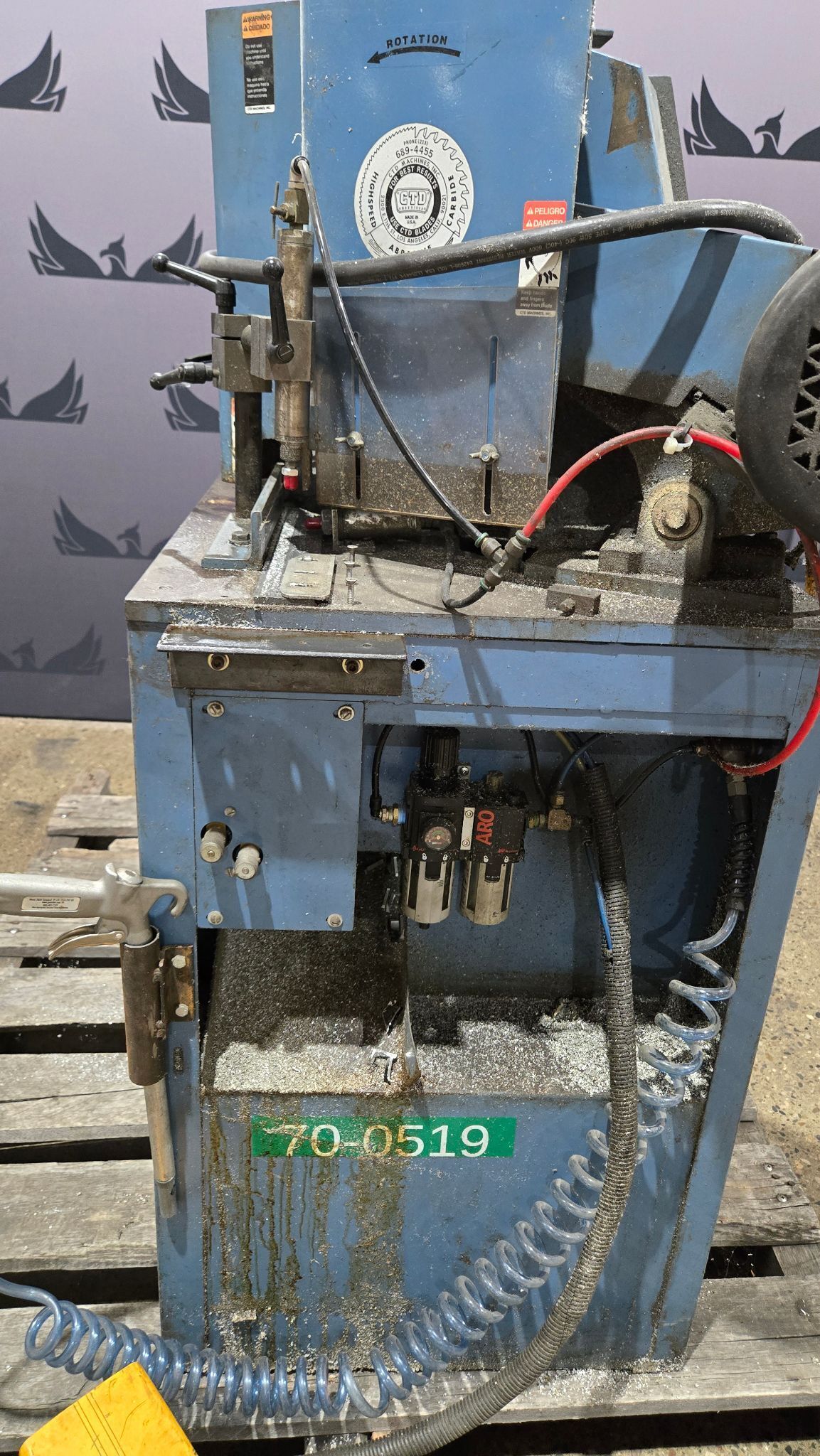 CTD D22-30 DUAL MITER SAW USED 6