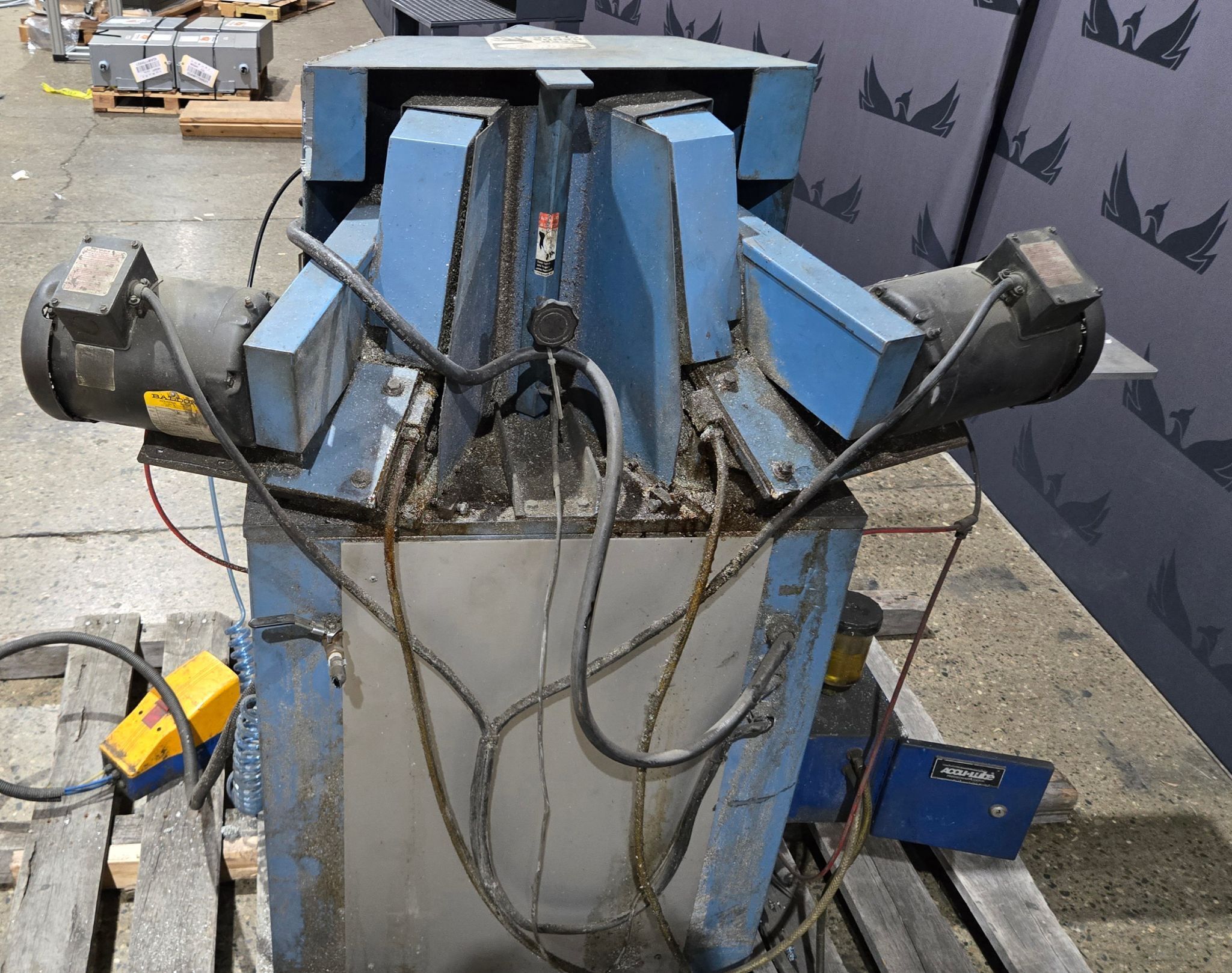 CTD D22-30 DUAL MITER SAW USED 7