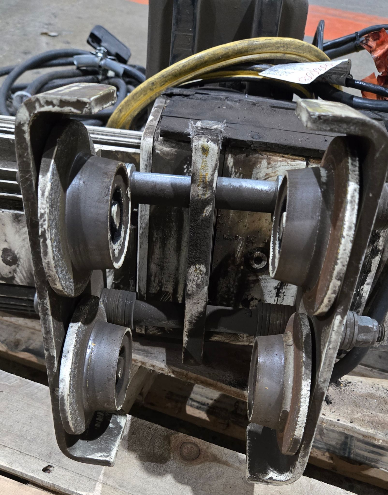 COFFING JLCET2016-3-10 1 TON RAIL MOUNTED CHAIN HOIST USED 5