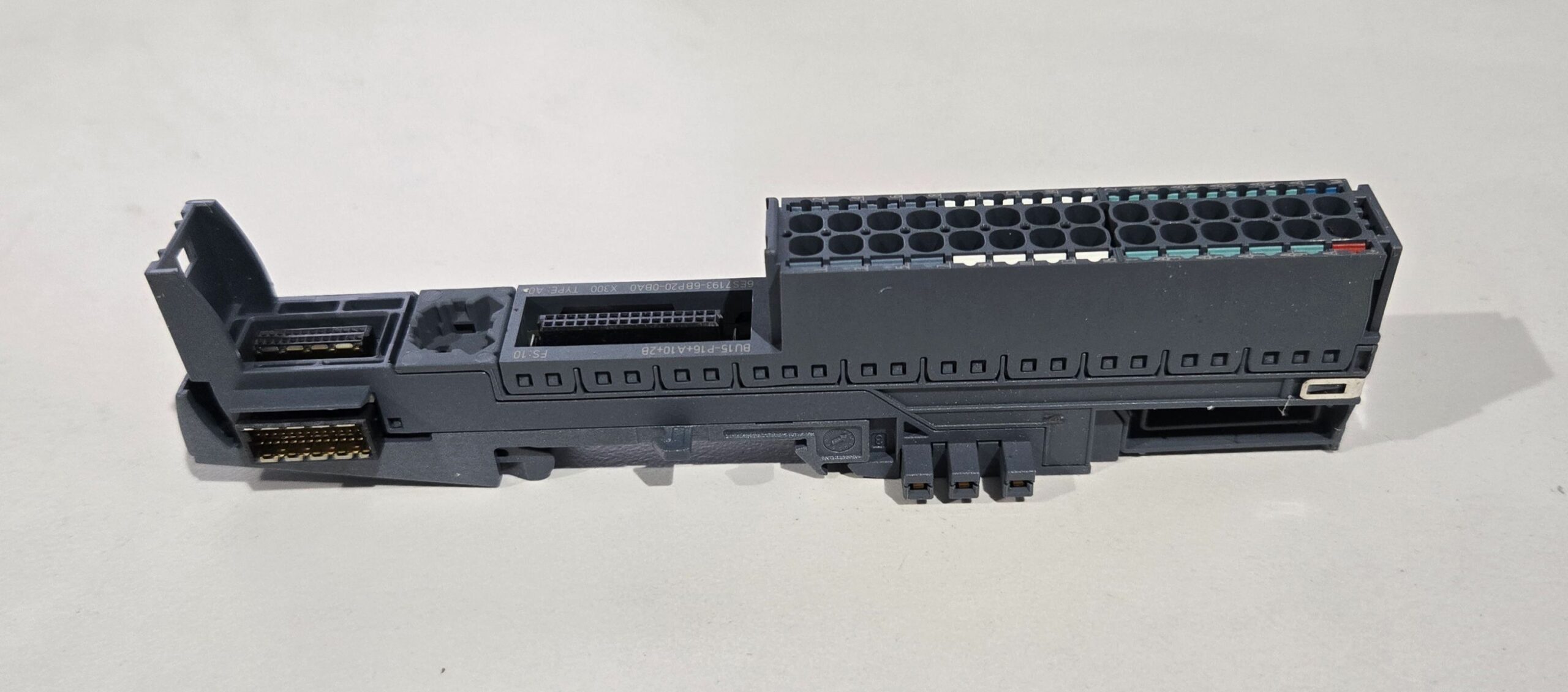 SIEMENS 6ES7 193-6BP20-0BA0 ET200SP BaseUnit NEW 2