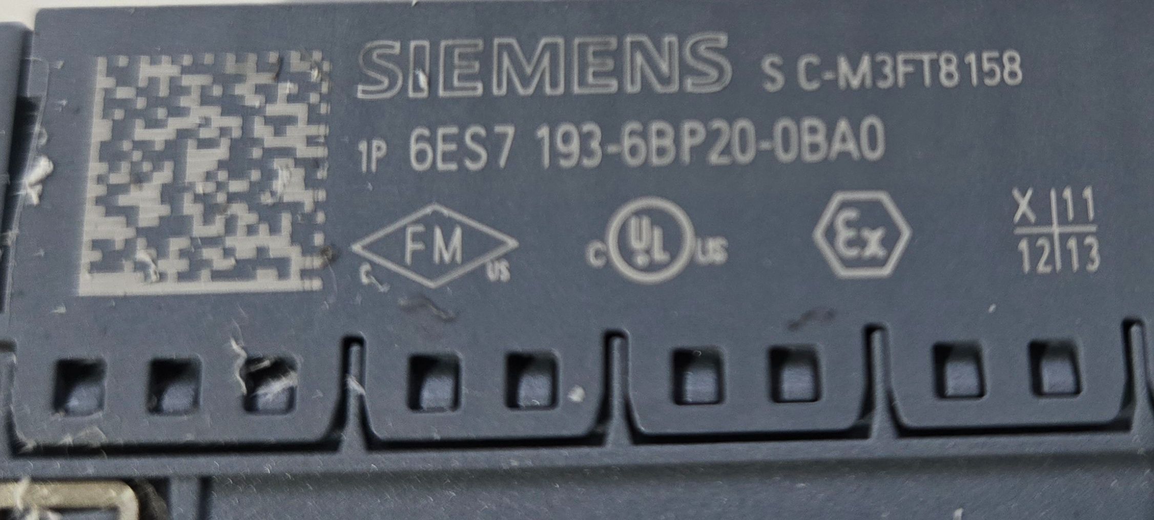 SIEMENS 6ES7 193-6BP20-0BA0 ET200SP BaseUnit NEW 4