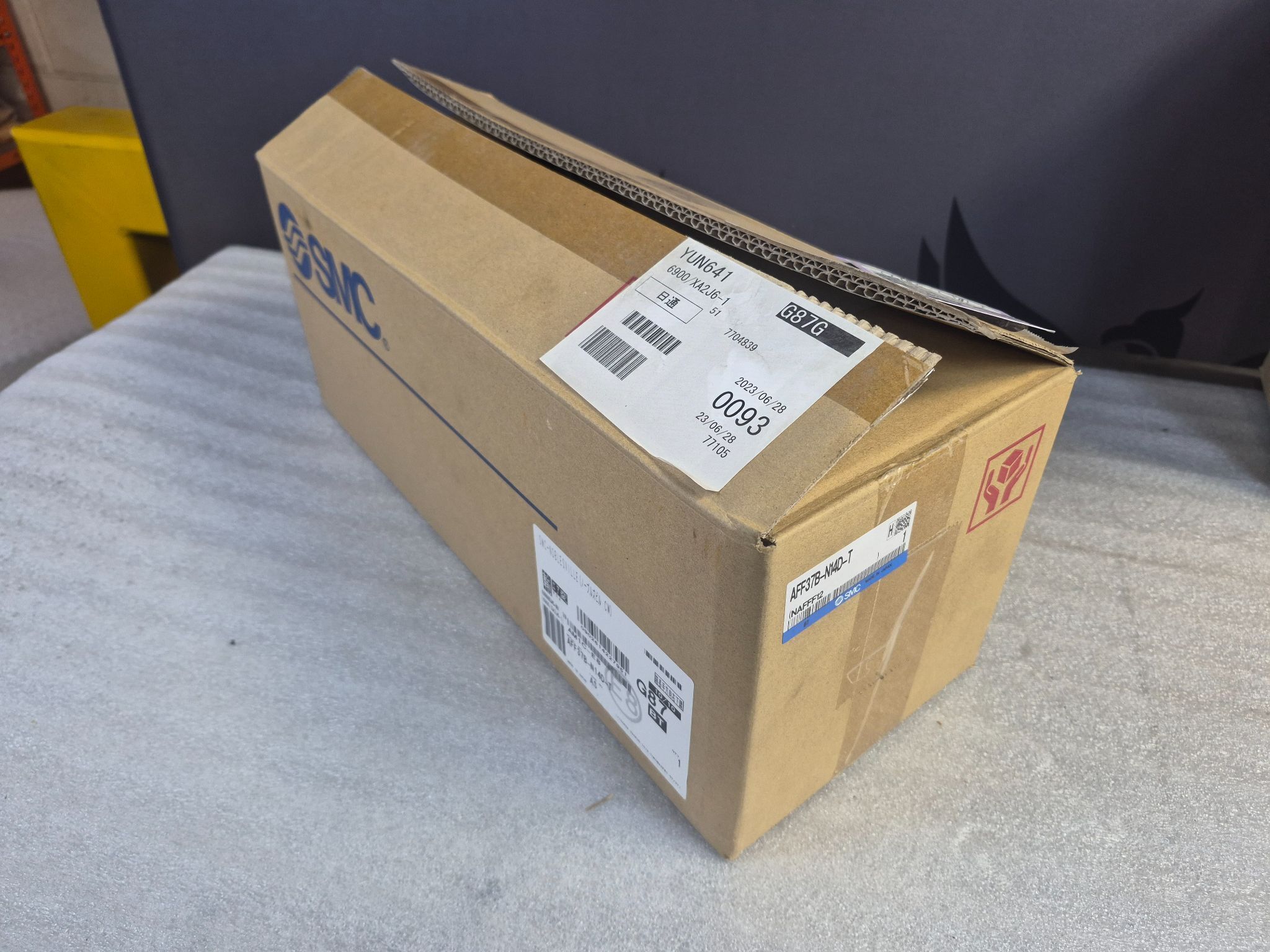 SMC AFF37B‑N14D‑T Main Line Filter 1‑1/2" NPT NEW 2