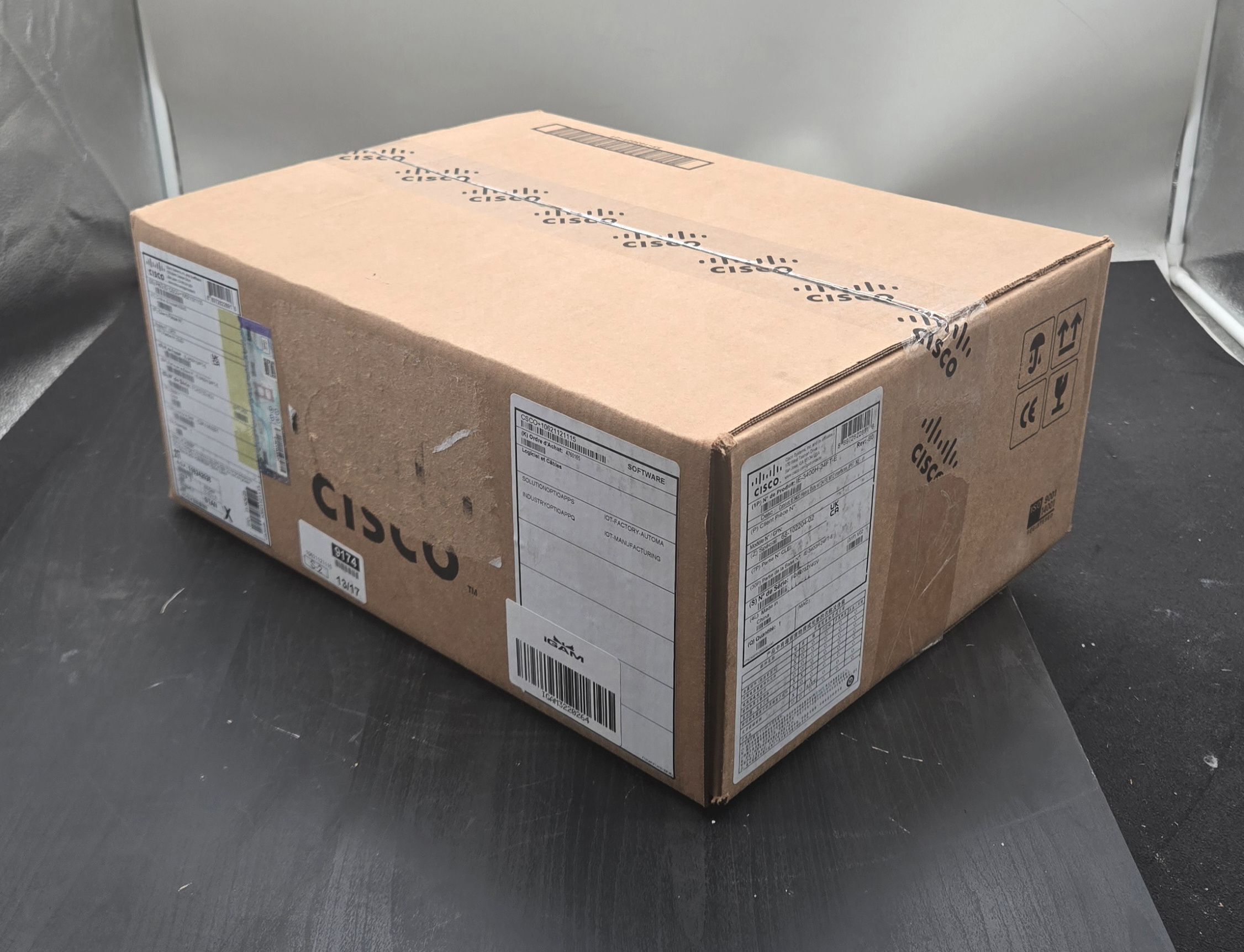CISCO IE‑3400H‑24T‑E Industrial Ethernet Switch NEW 2