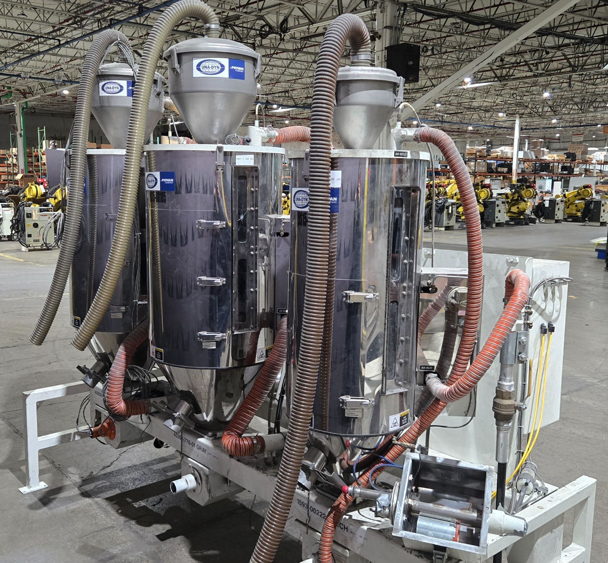 UNA-DYN FC-XMH Triple Hopper Drying & Conveying System USED 3