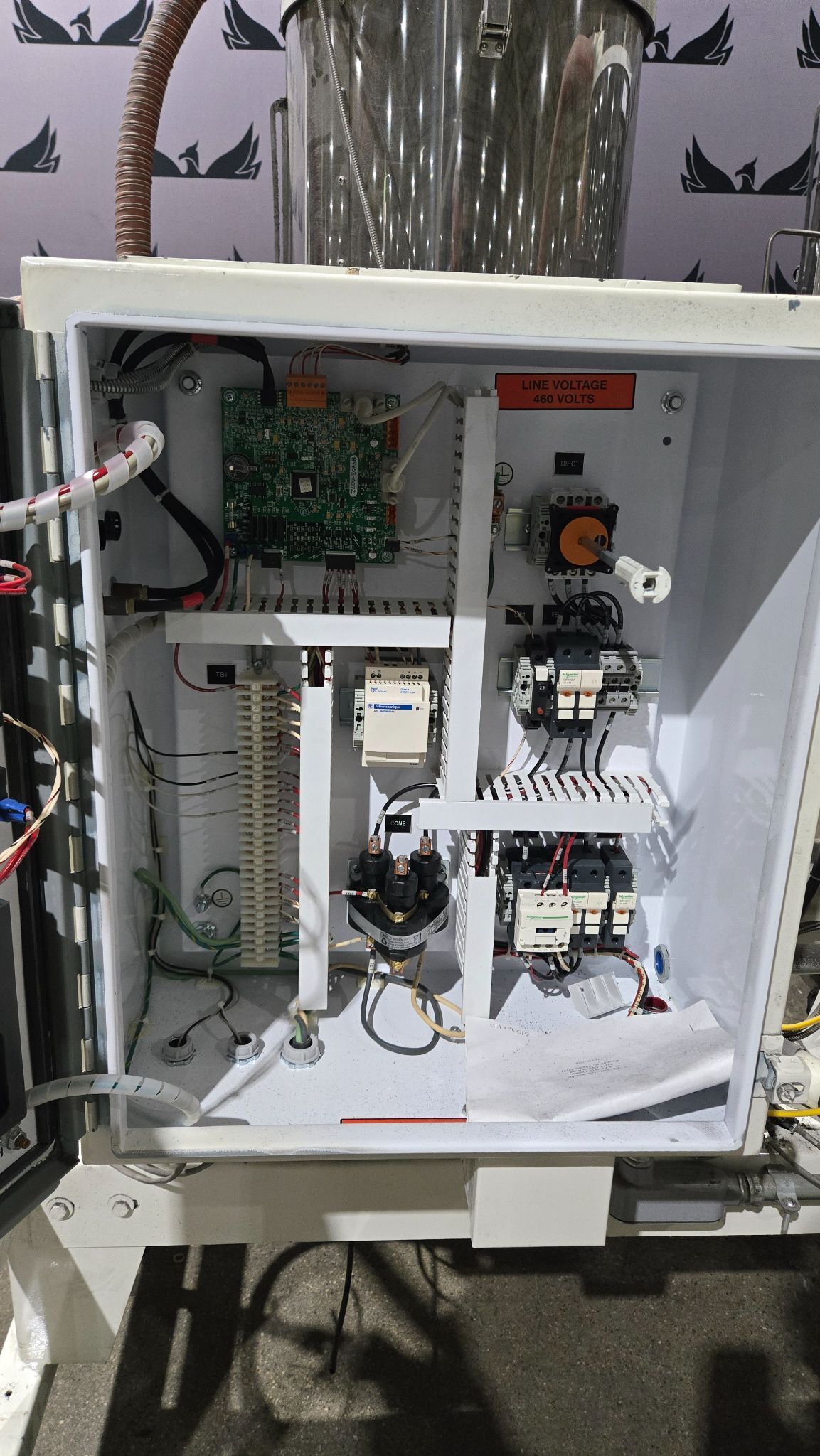 UNA-DYN FC-XMH Triple Hopper Drying & Conveying System USED 9