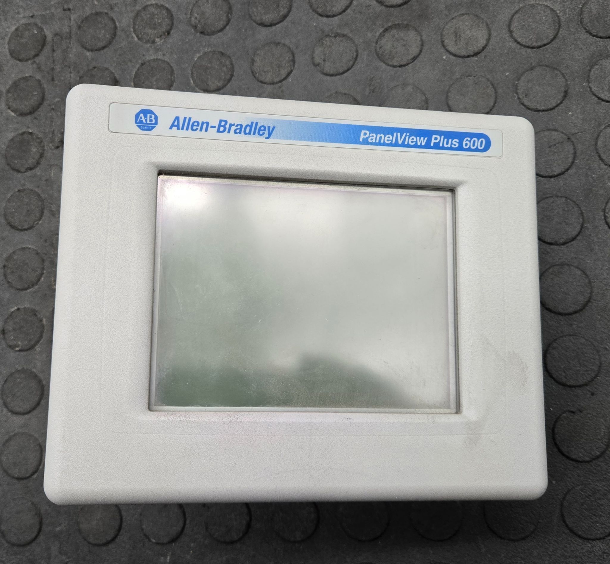 ALLEN‑BRADLEY 2711P‑T6M20D PanelView Plus 600 Touch FOR PARTS 1