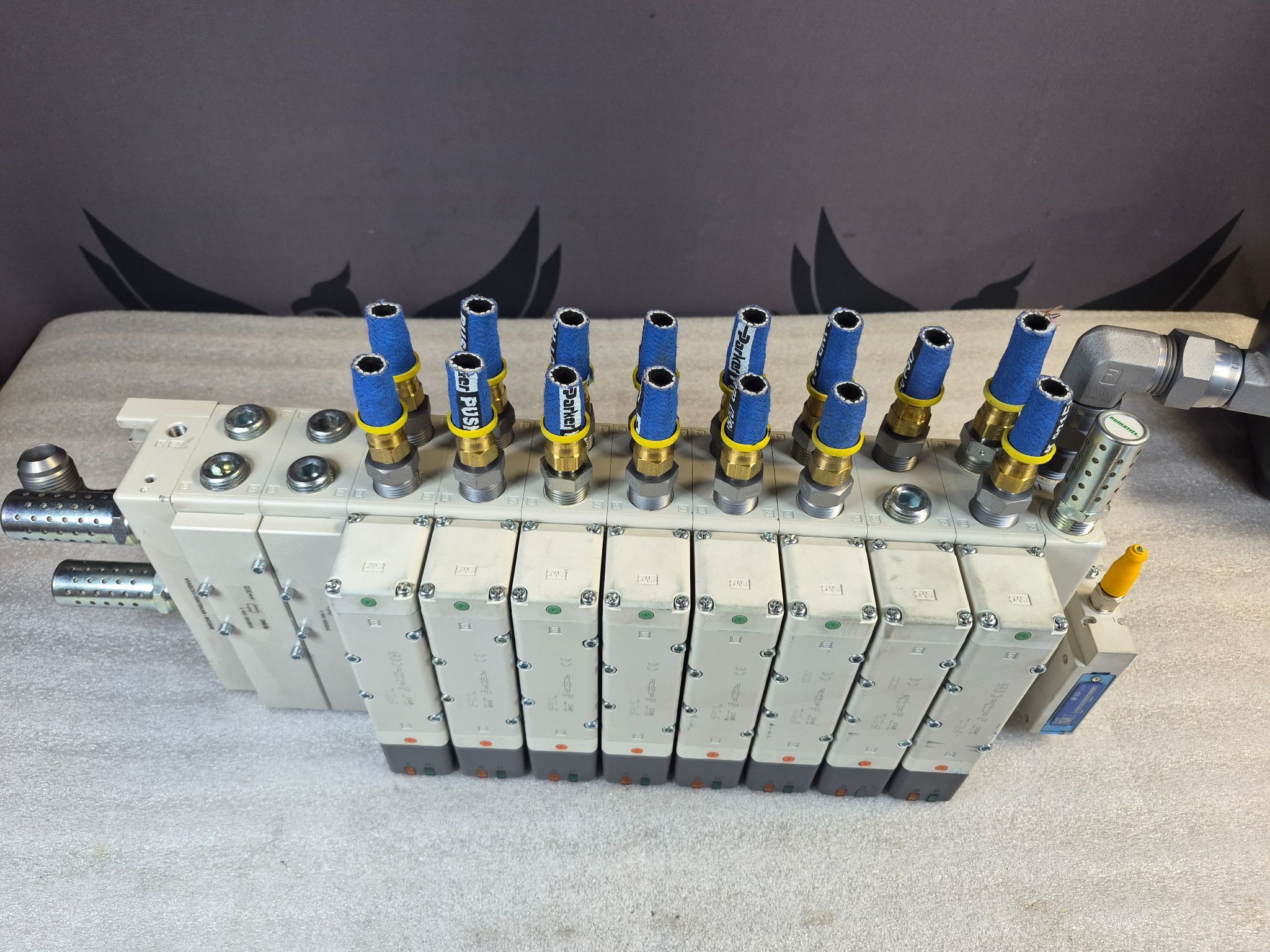 SMC VV5QC51-1004TSKAN Valve Manifold Assembly w/ IO-Link USED 3