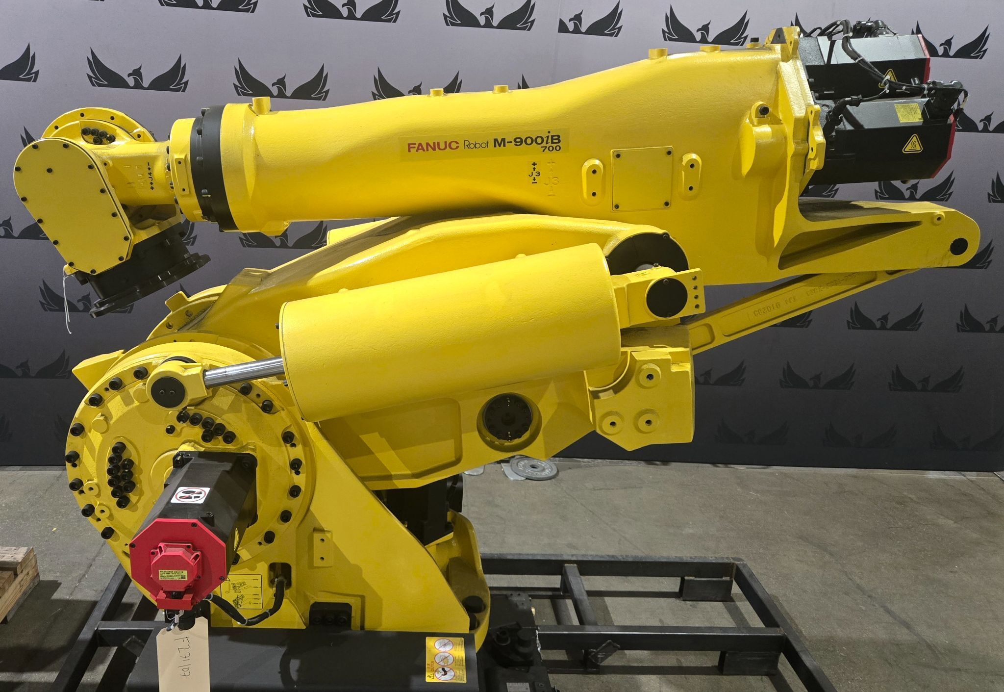 FANUC M-900iB/700 Complete with R-30iB Plus Controller NEW 3